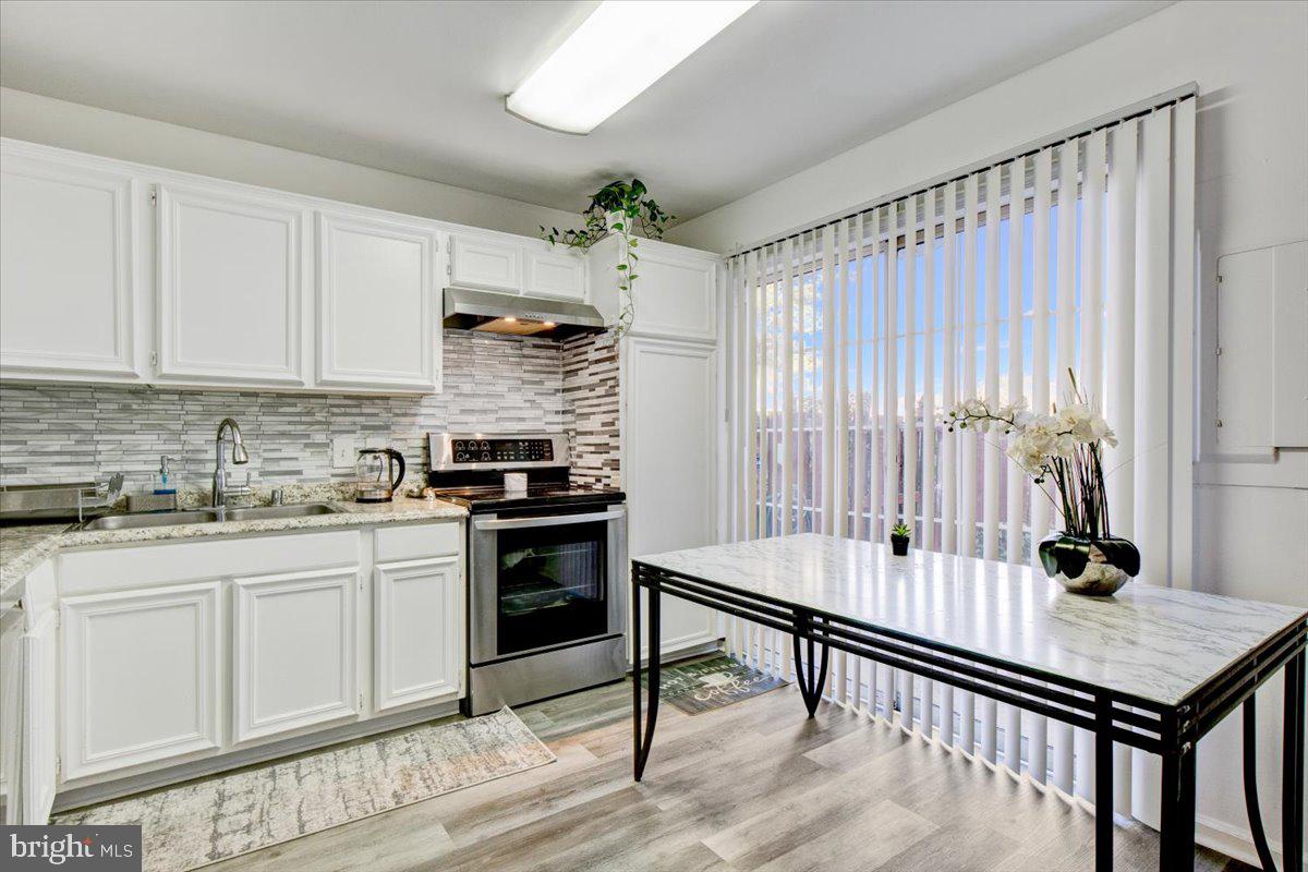 STAFFORD MEADOWS - Residential