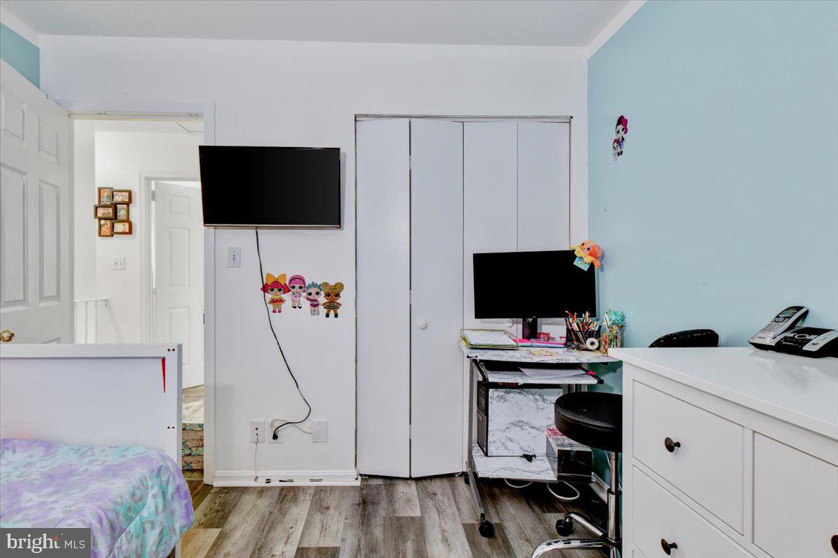 STAFFORD MEADOWS - Residential