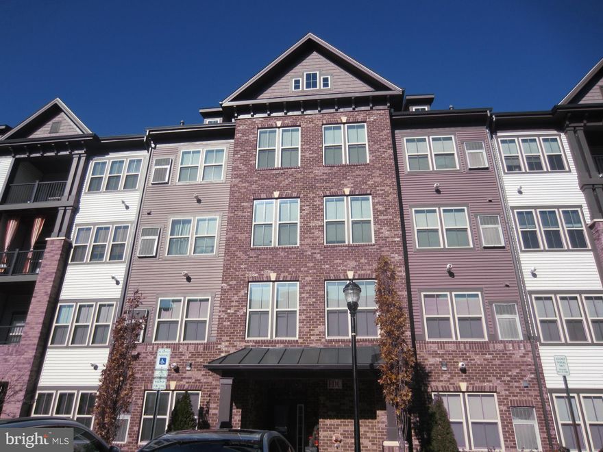 You don't want to miss out on this main-level condo features 2 bedrooms and 2 bathrooms, along with a private patio and an open-concept layout. The spacious living room flows seamlessly into the dining area and kitchen, which includes stainless steel appliances, upgraded cabinetry, and an in-unit washer and dryer. A dedicated storage room with built-in shelving provides additional convenience. The unit also includes one assigned parking space. Schedule your appointment today.