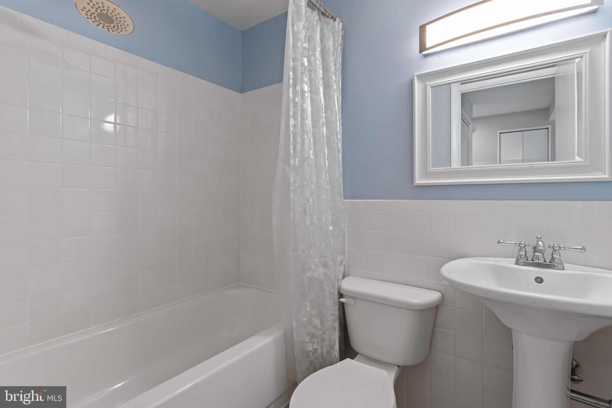 GREENLEAF - Residential Lease