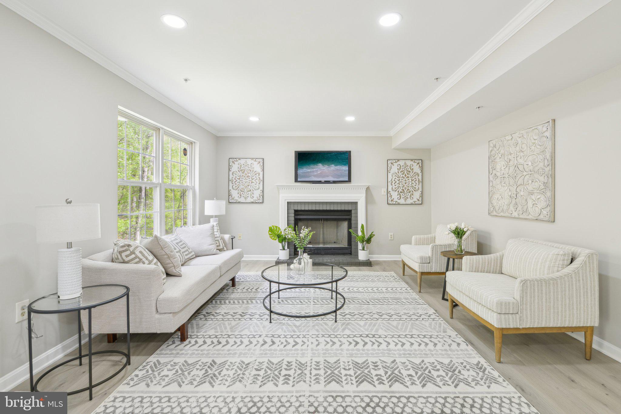 OLD FORT HILLS - Residential