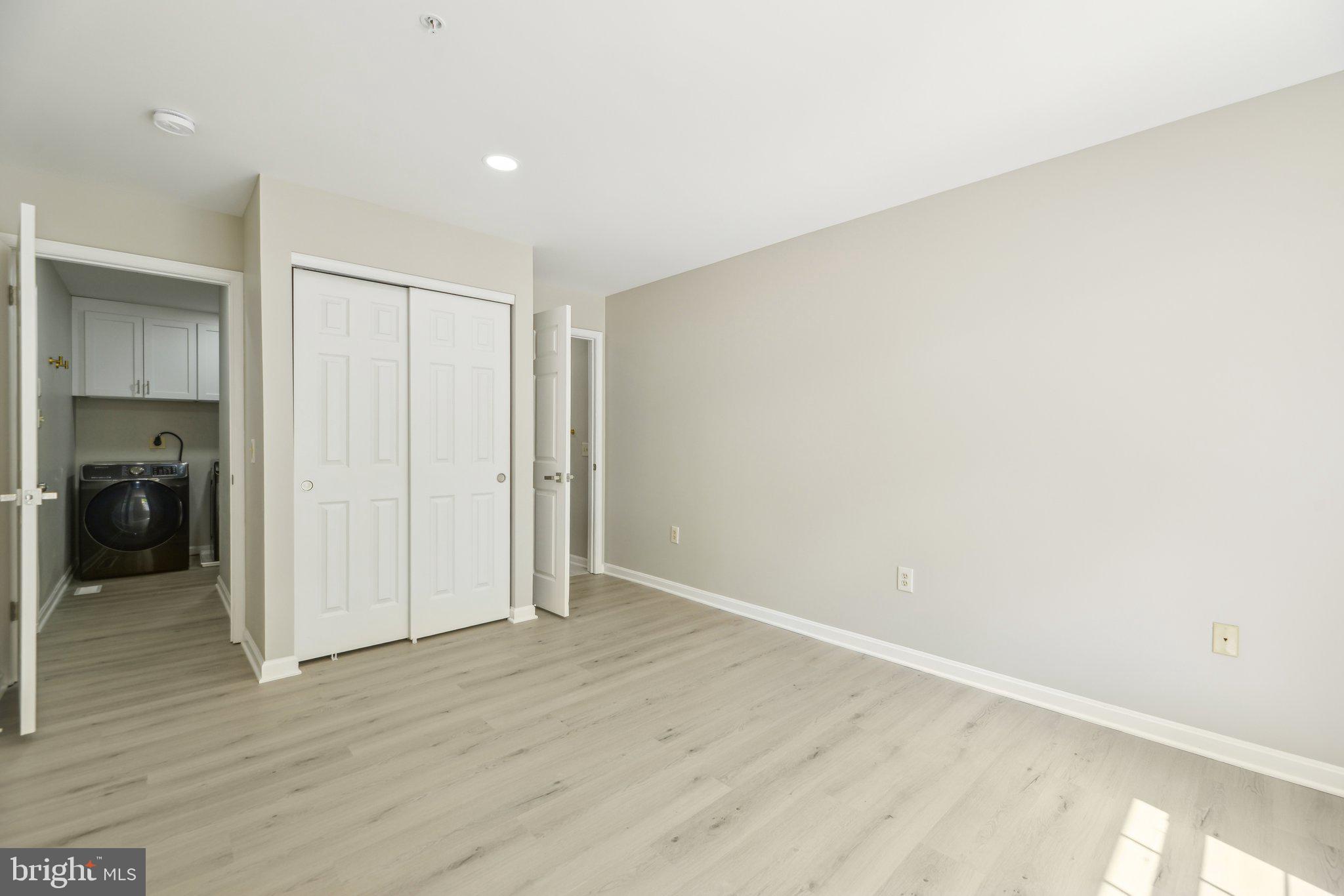 OLD FORT HILLS - Residential