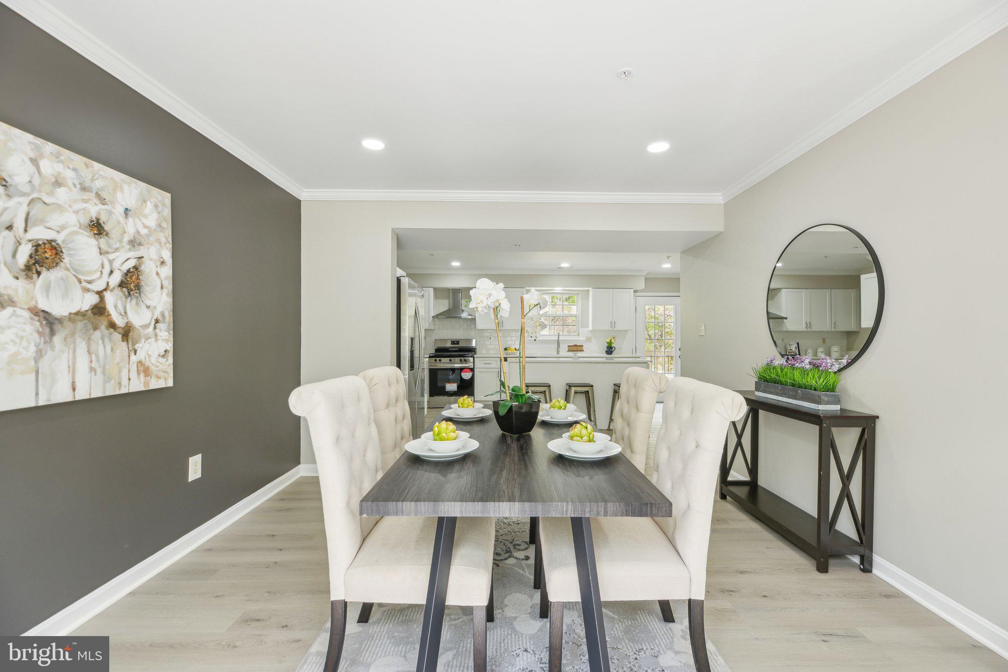 OLD FORT HILLS - Residential