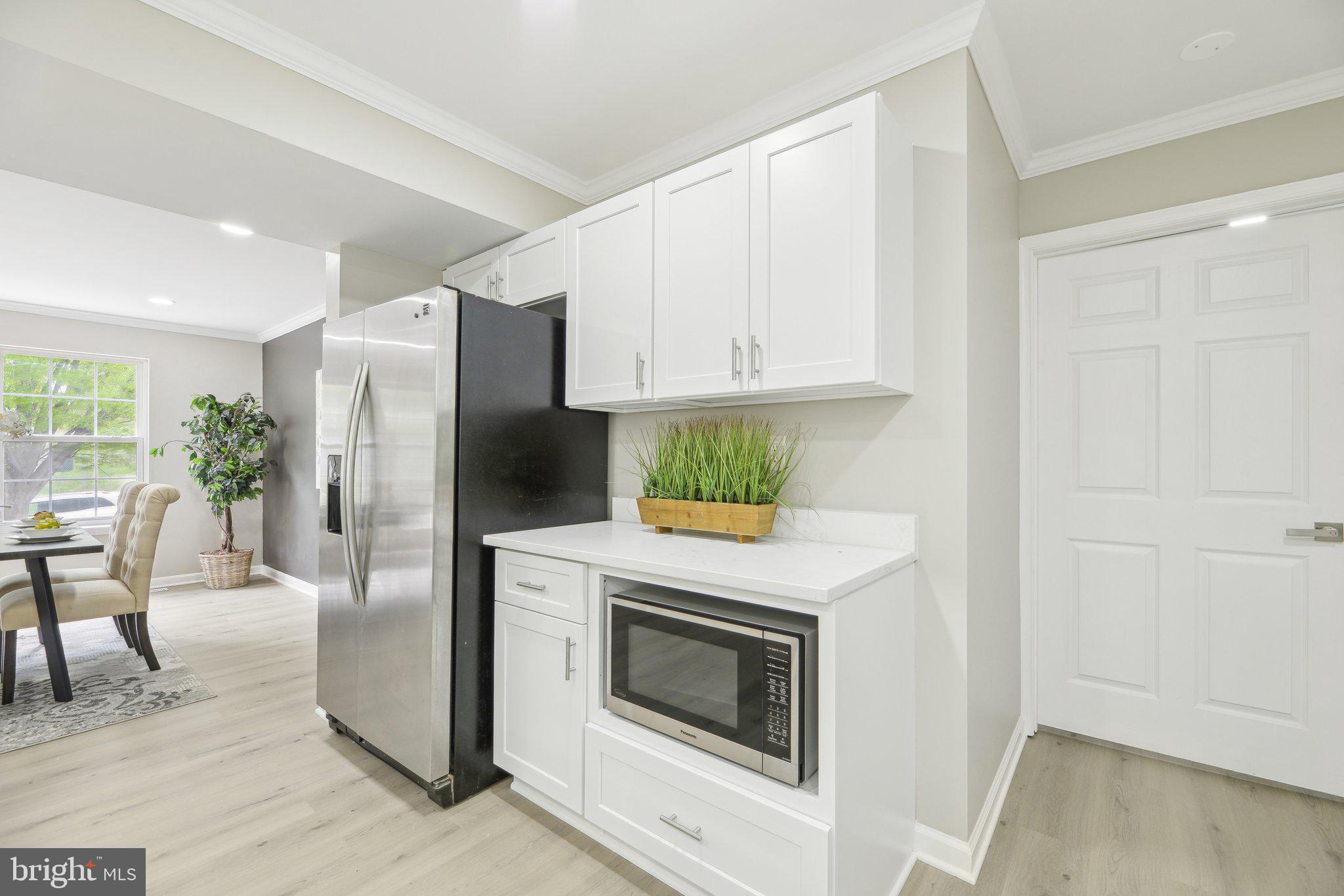 OLD FORT HILLS - Residential