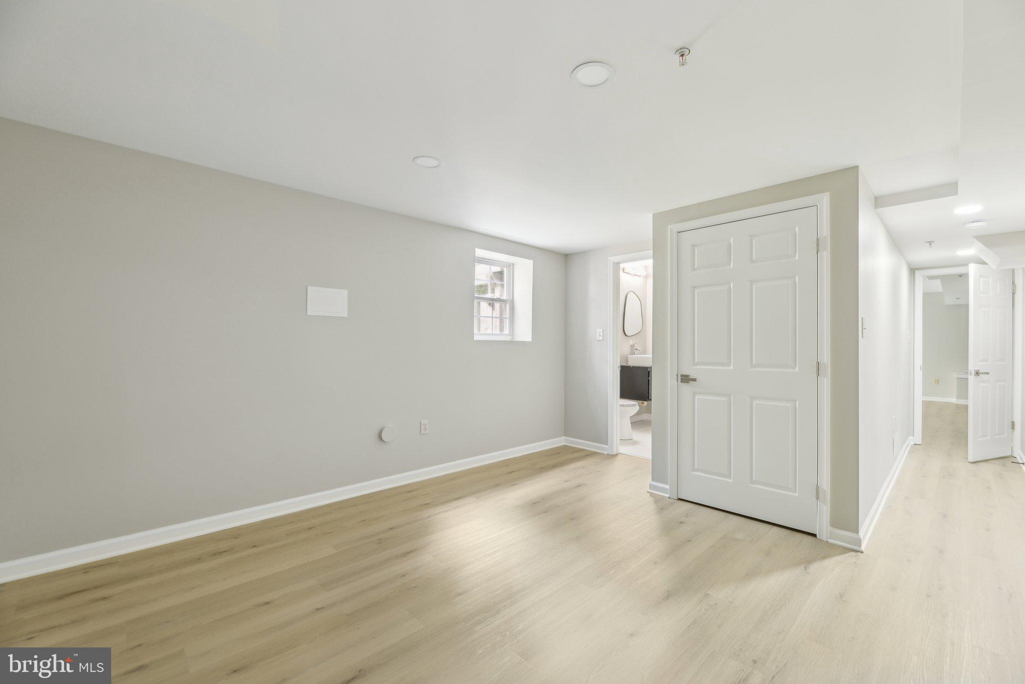 OLD FORT HILLS - Residential