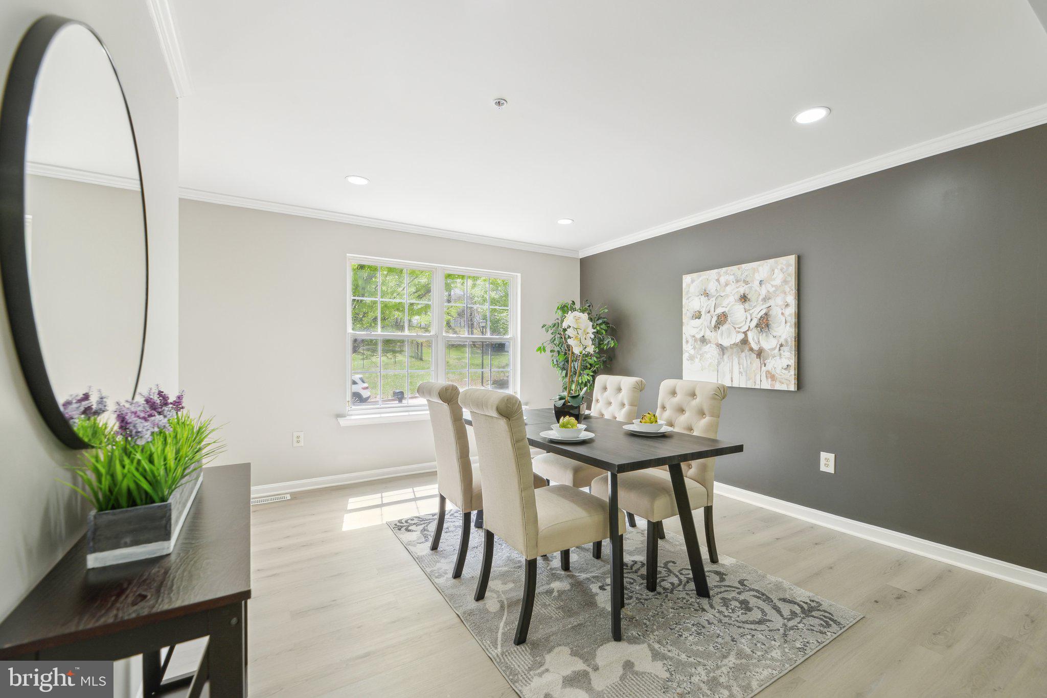 OLD FORT HILLS - Residential