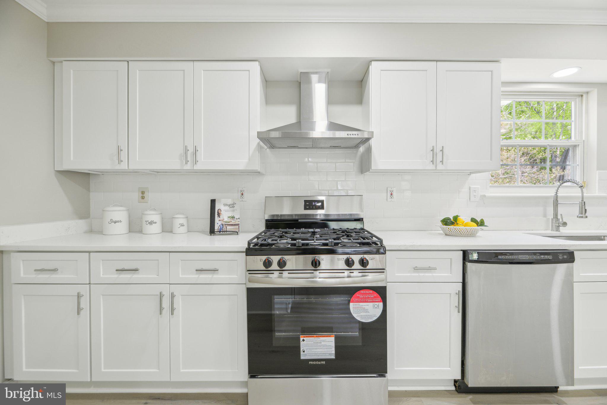 OLD FORT HILLS - Residential