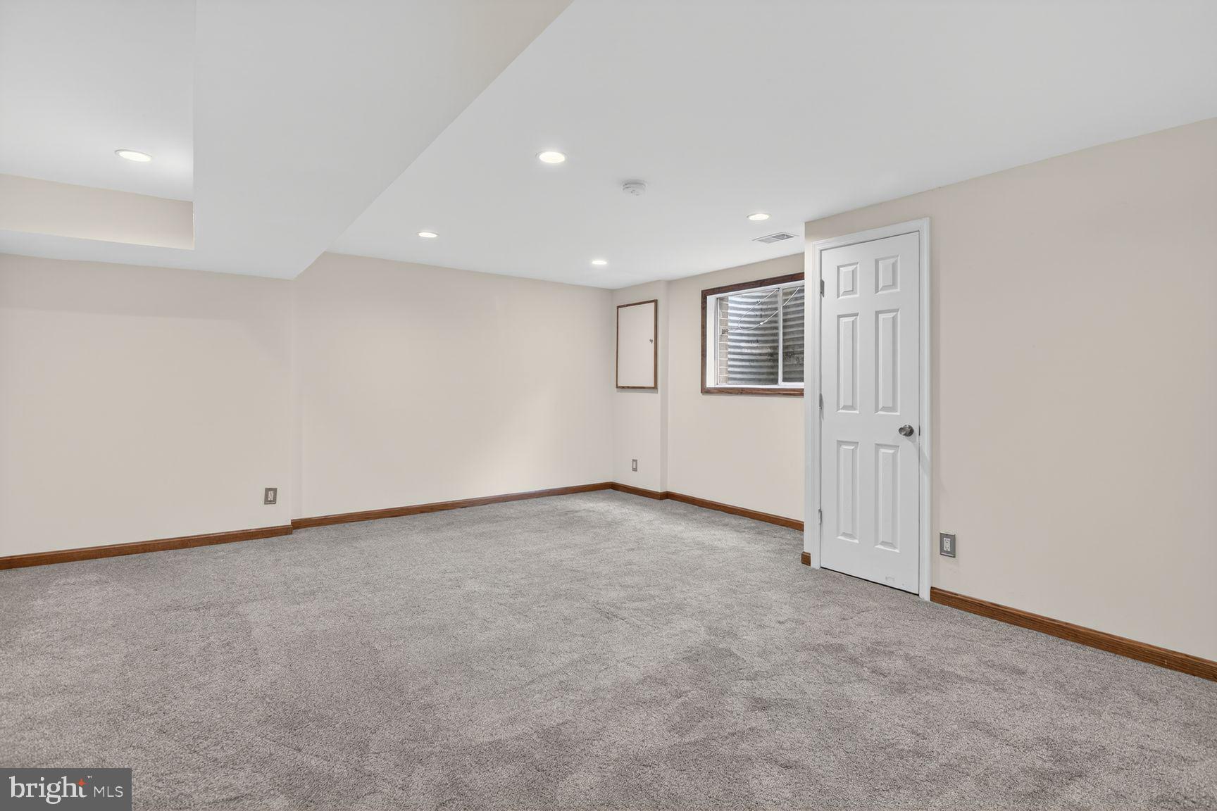 NEW MARK COMMONS - Residential