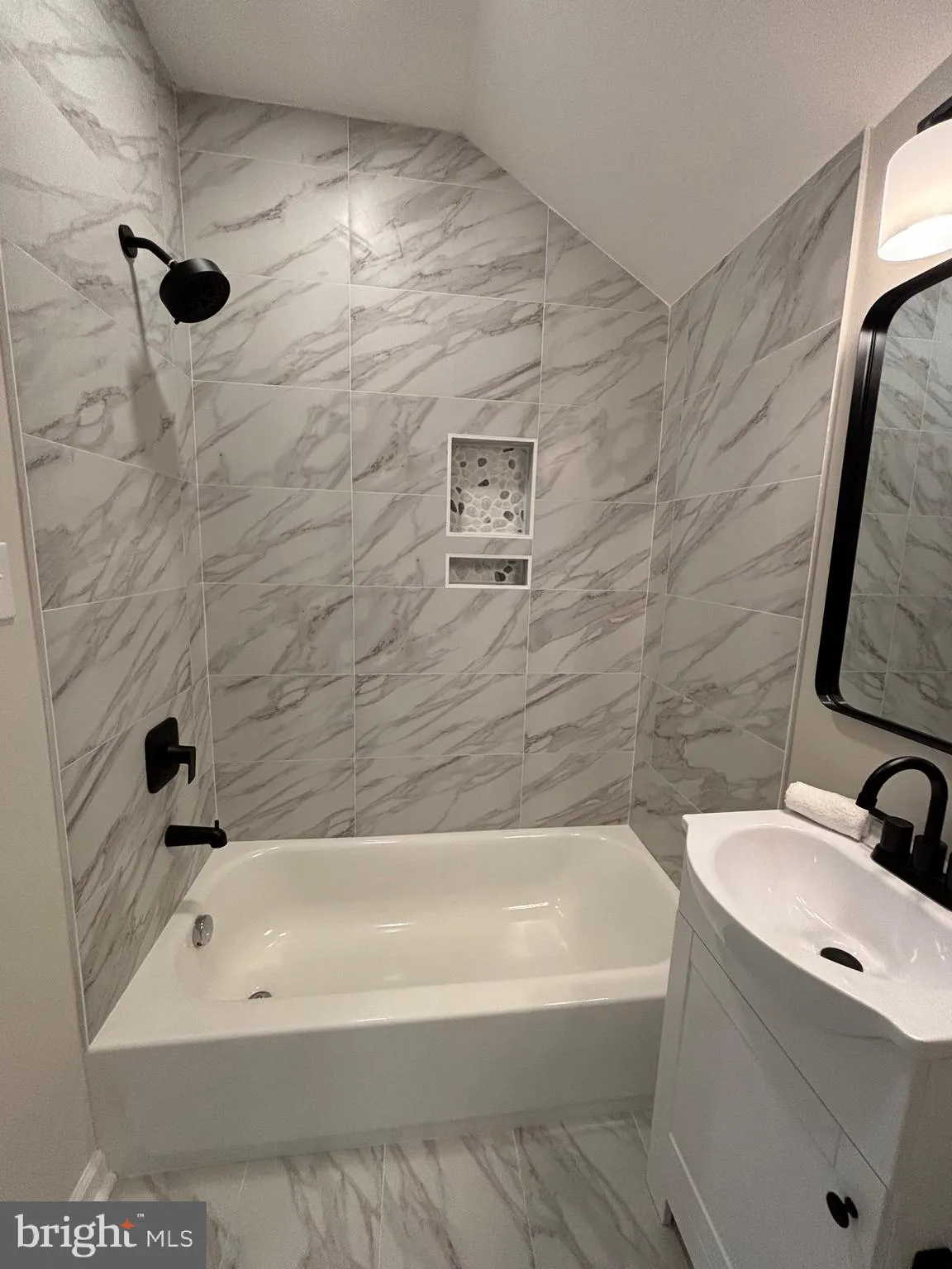 Mullica Hill, New Jersey 08062, United States, 3 Bedrooms Bedrooms, ,3 BathroomsBathrooms,Residential,Pending,23806