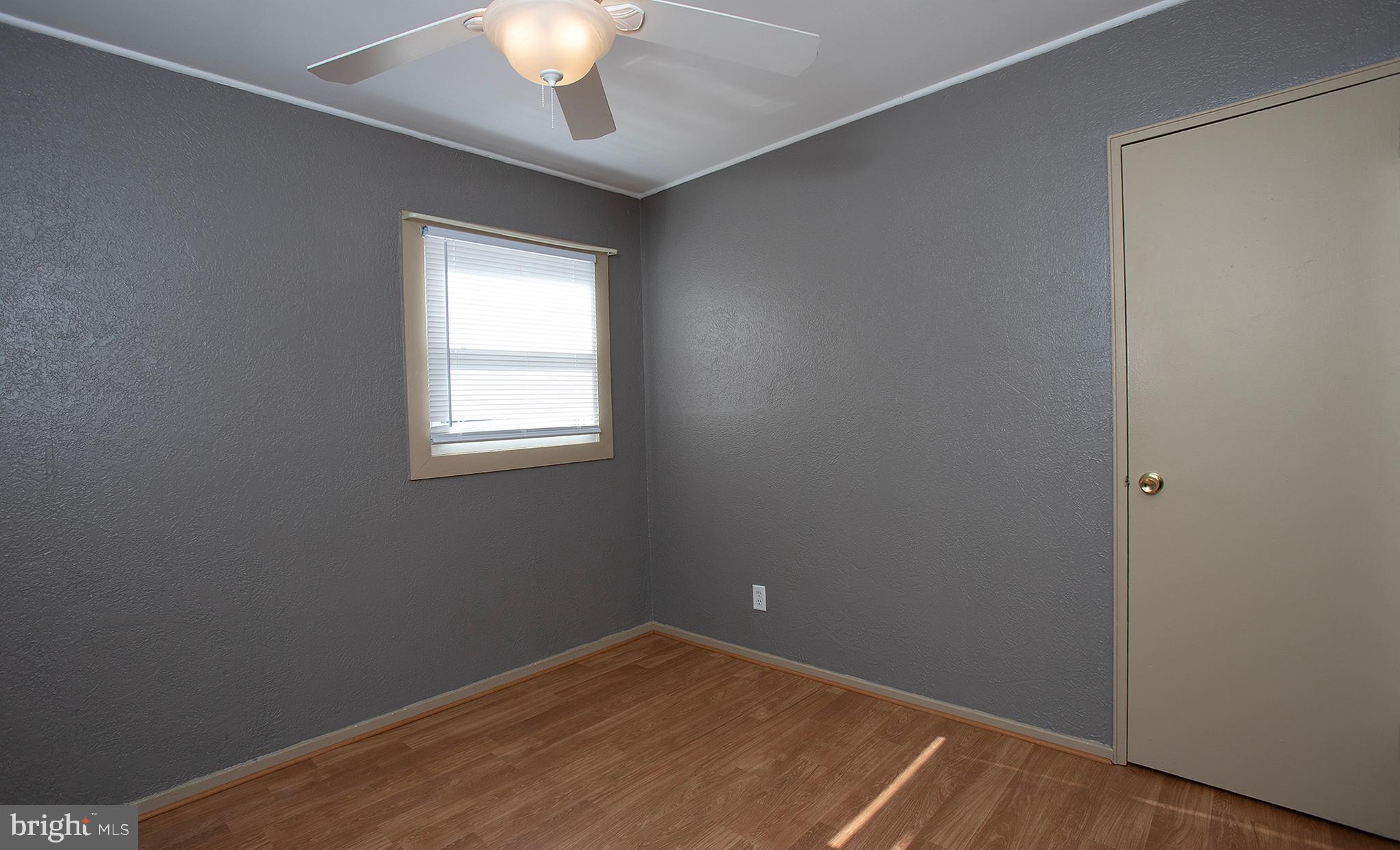 OAK HILLS - Residential Lease