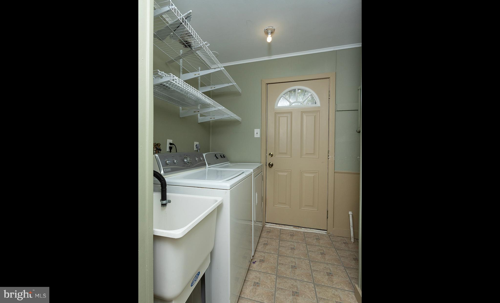 OAK HILLS - Residential Lease