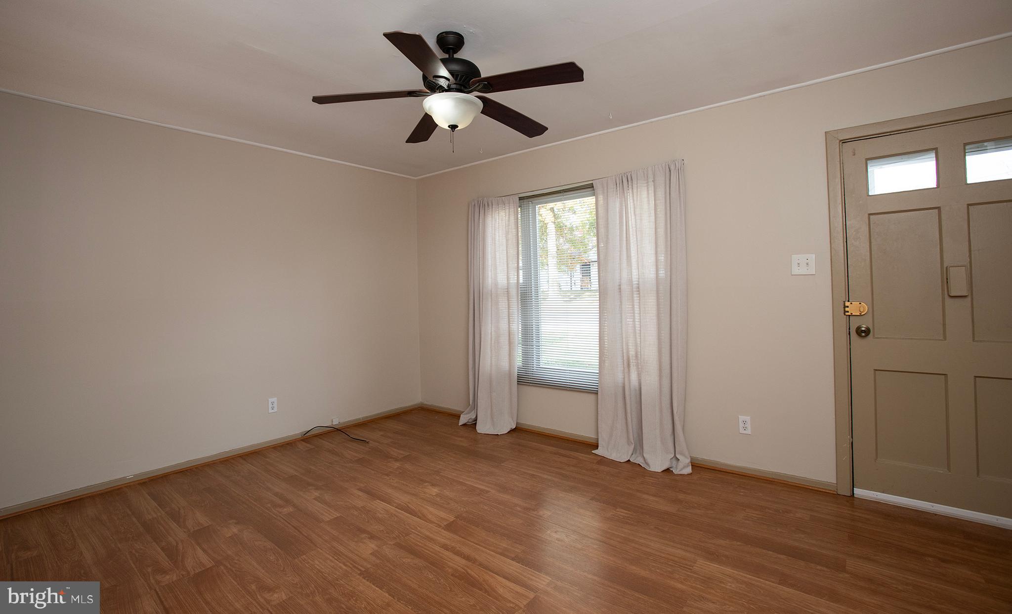 OAK HILLS - Residential Lease