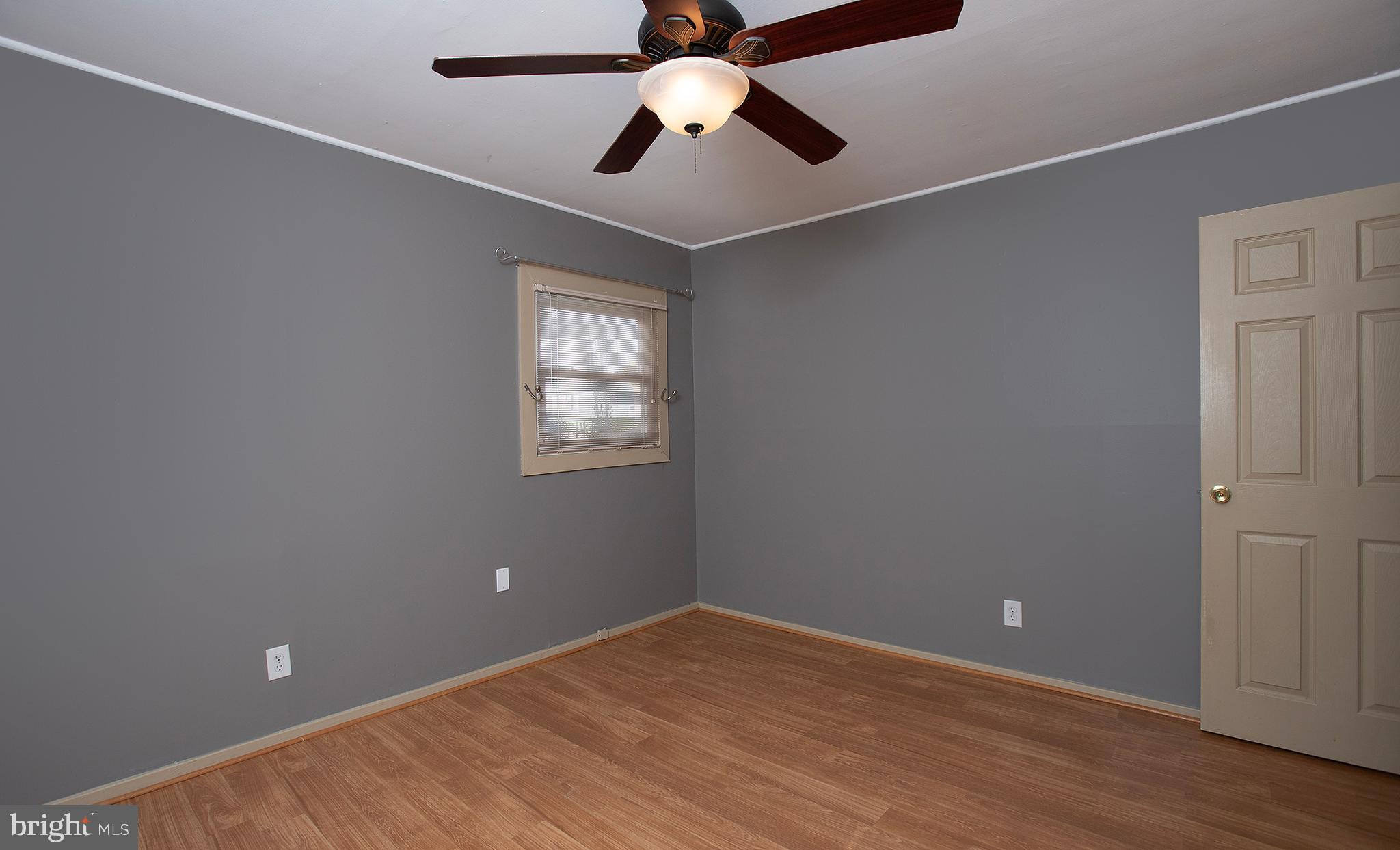 OAK HILLS - Residential Lease