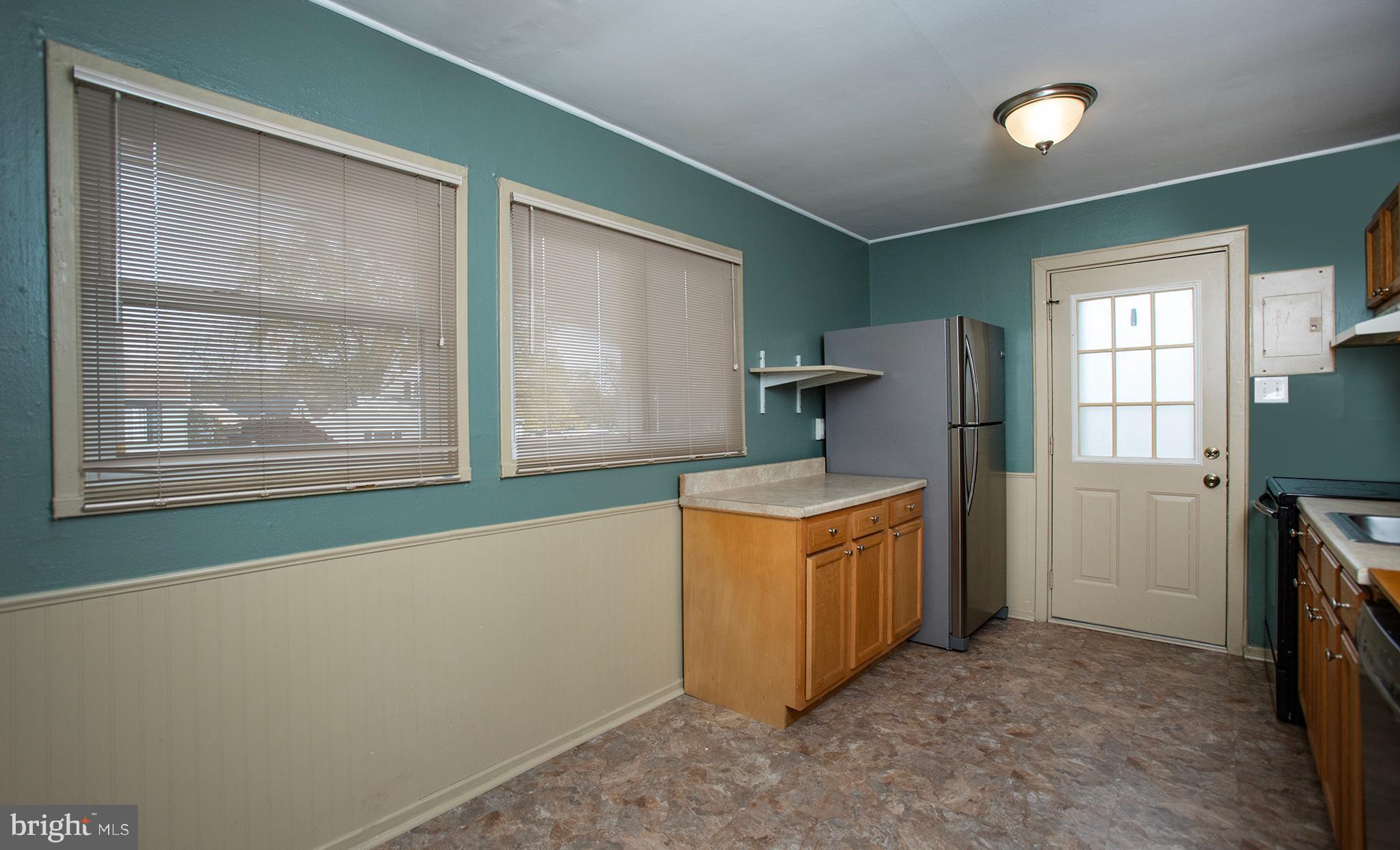 OAK HILLS - Residential Lease