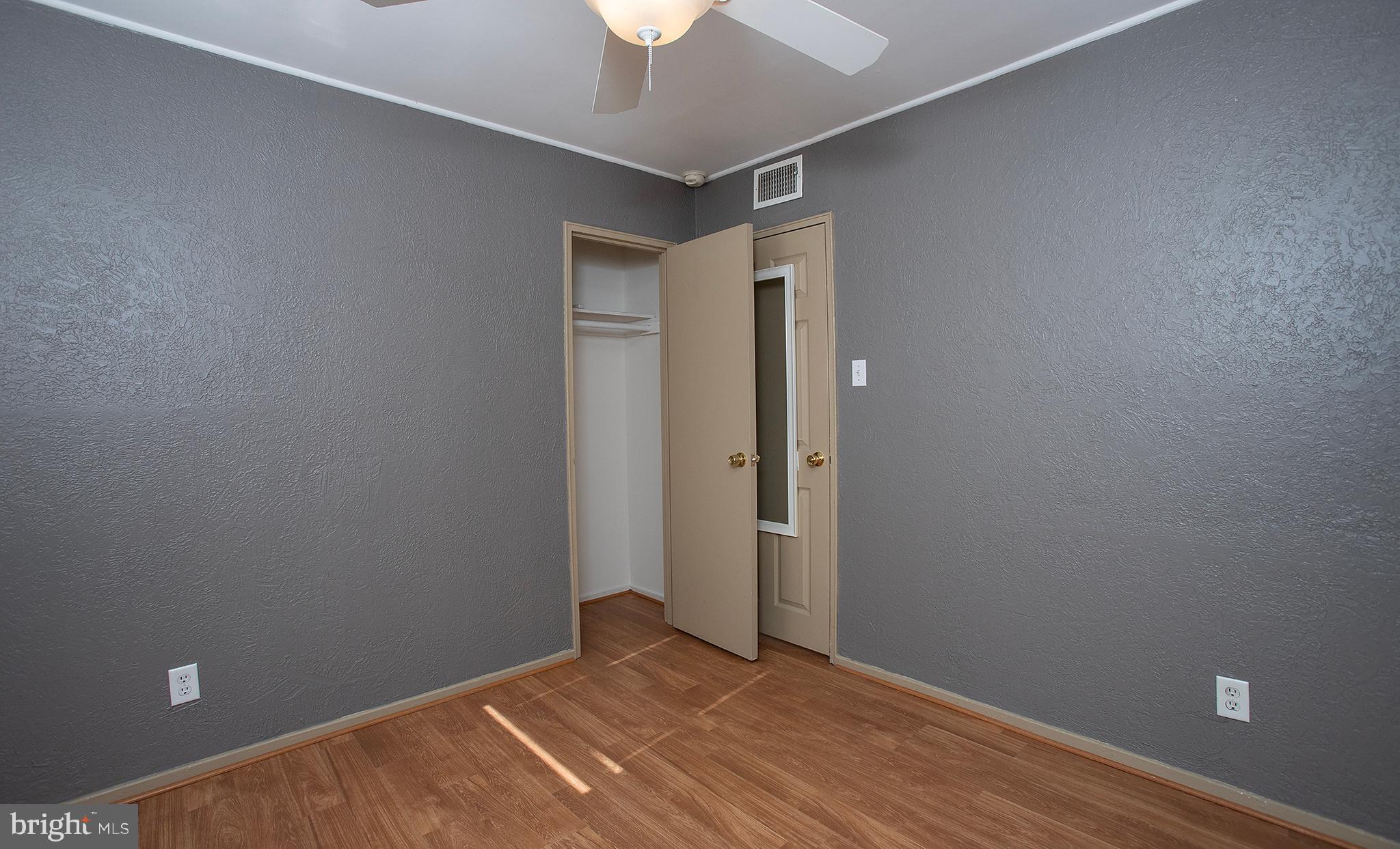 OAK HILLS - Residential Lease