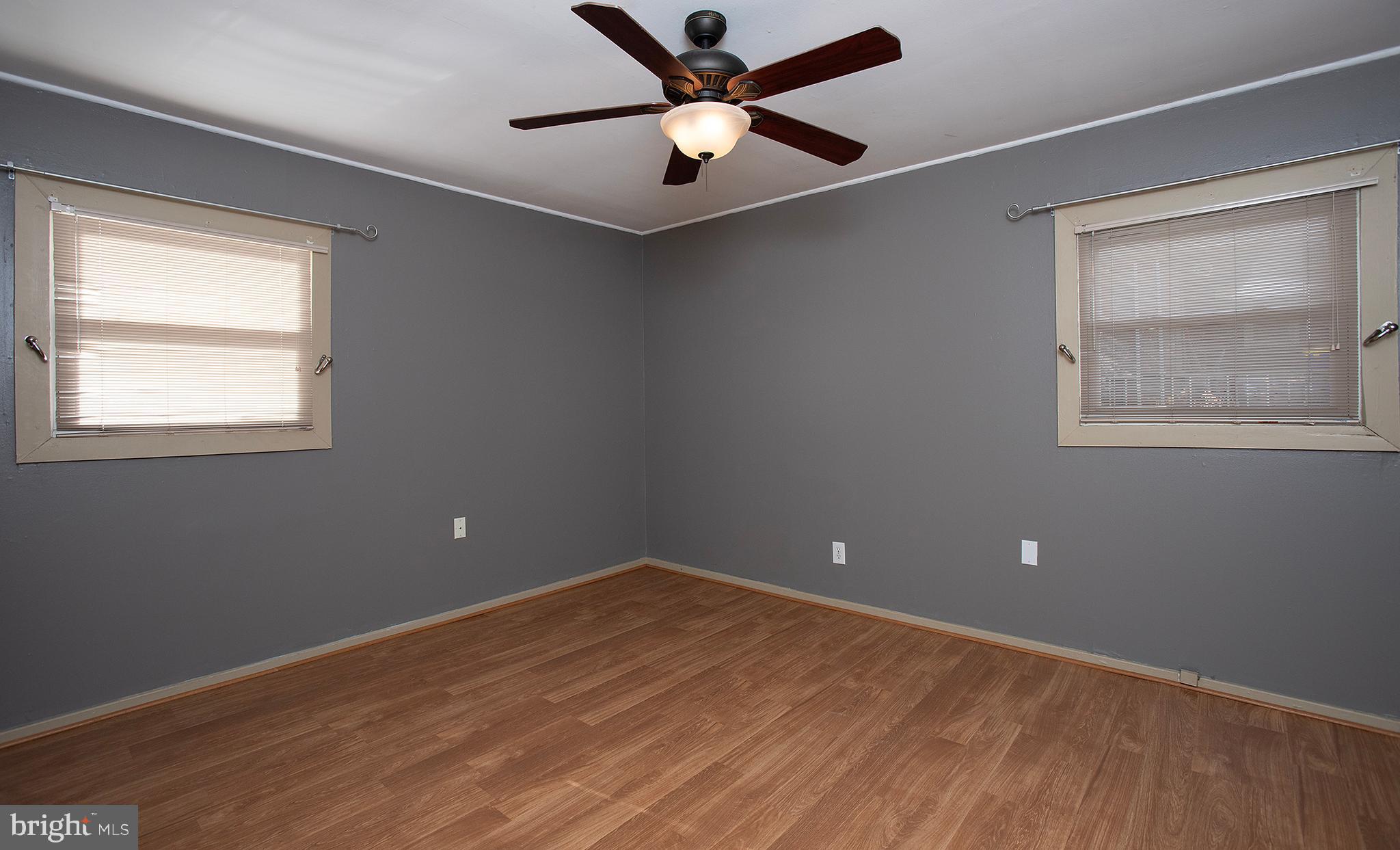 OAK HILLS - Residential Lease