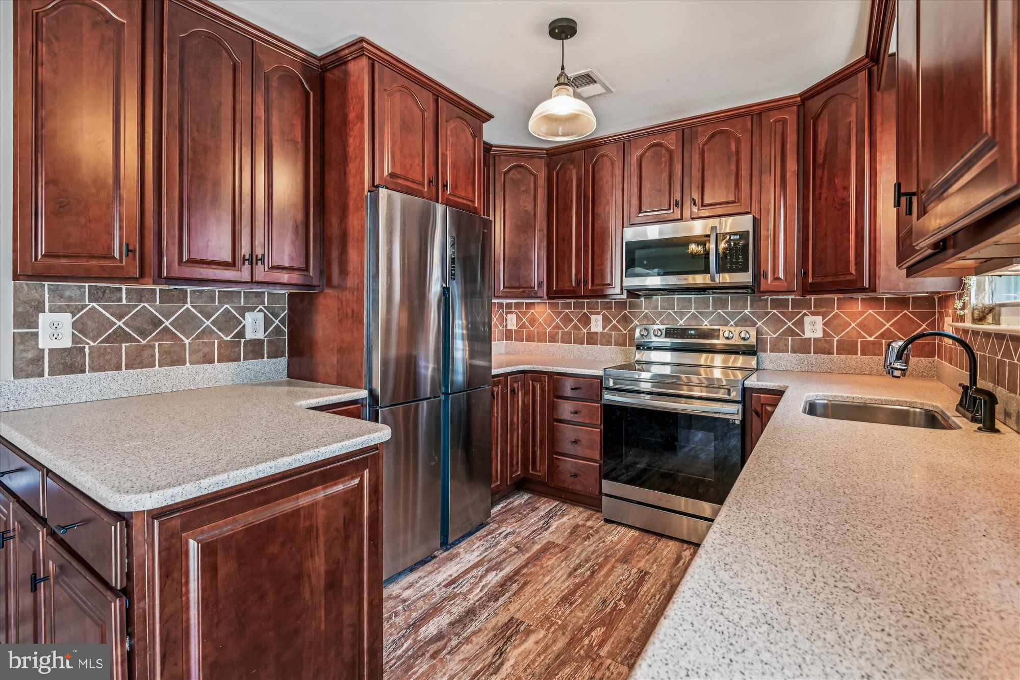 REVELL DOWNS - Residential