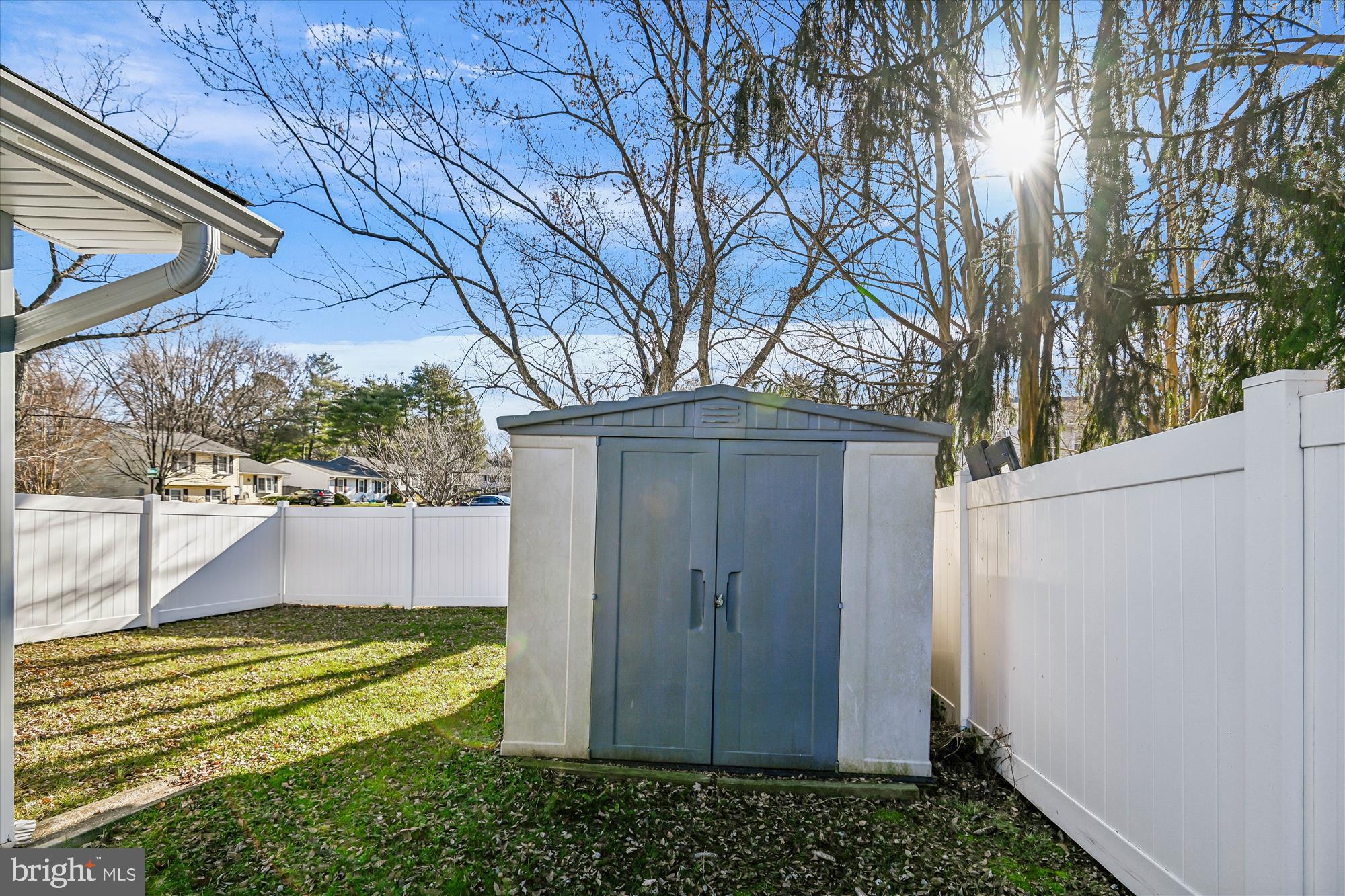 REVELL DOWNS - Residential