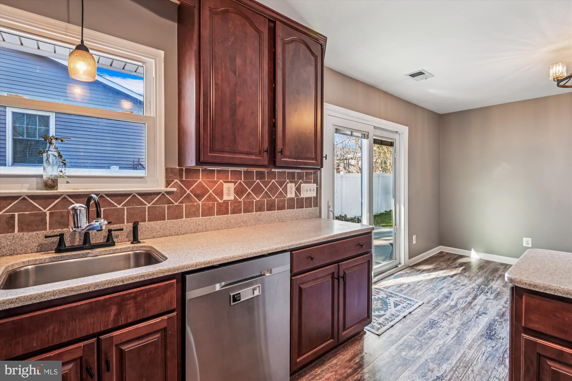 REVELL DOWNS - Residential