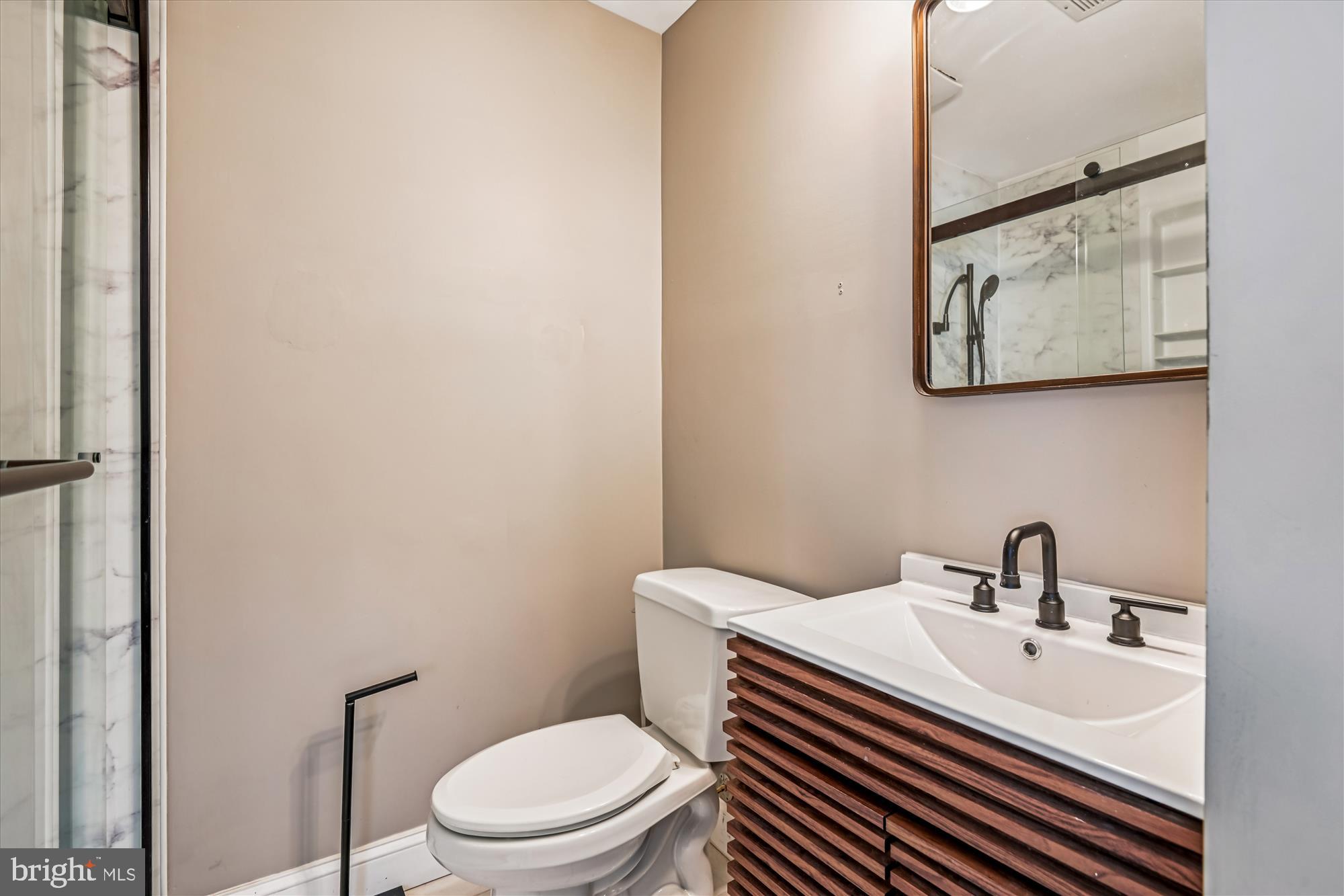 REVELL DOWNS - Residential