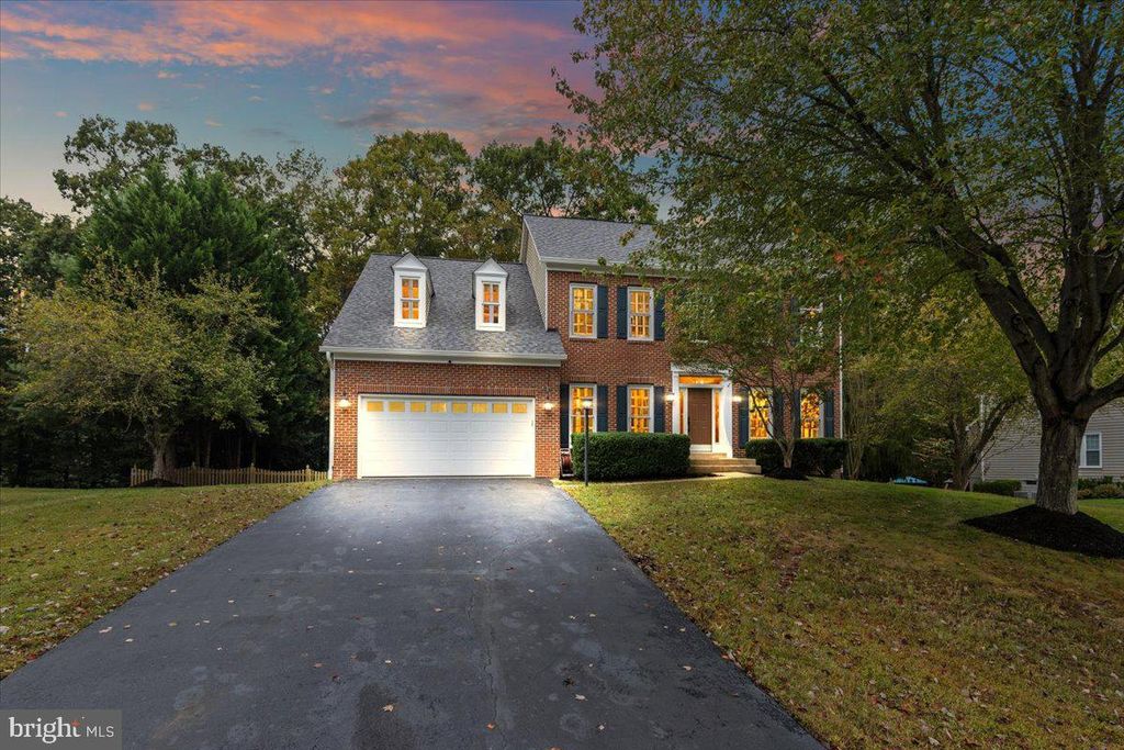 Photo of 13162 Cuyahoga Court, MANASSAS, VA 20112 (MLS # VAPW2106232)