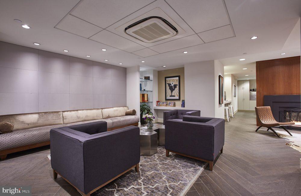 RITTENHOUSE SQUARE - Residential Lease