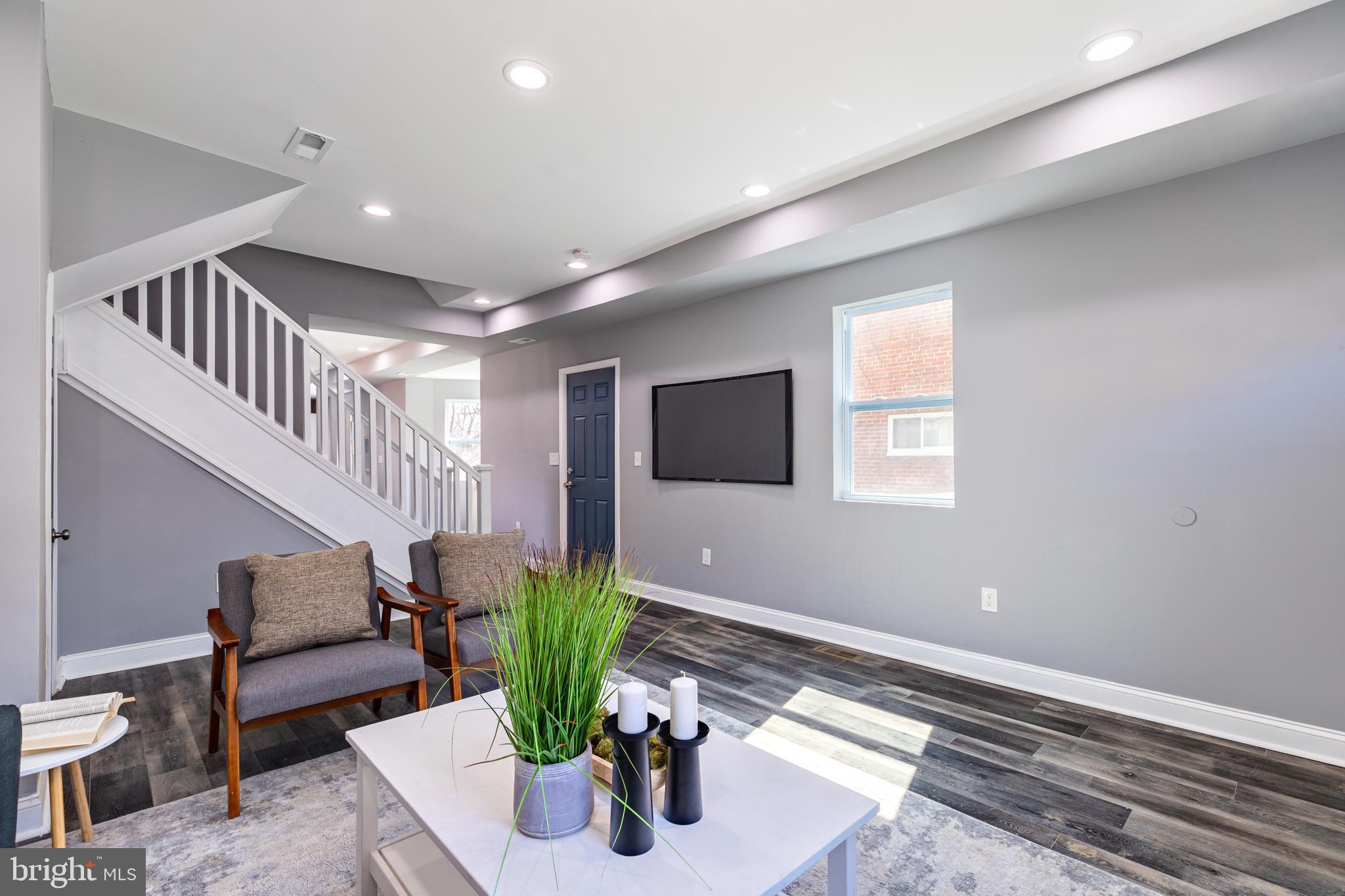 WAVERLY - Residential