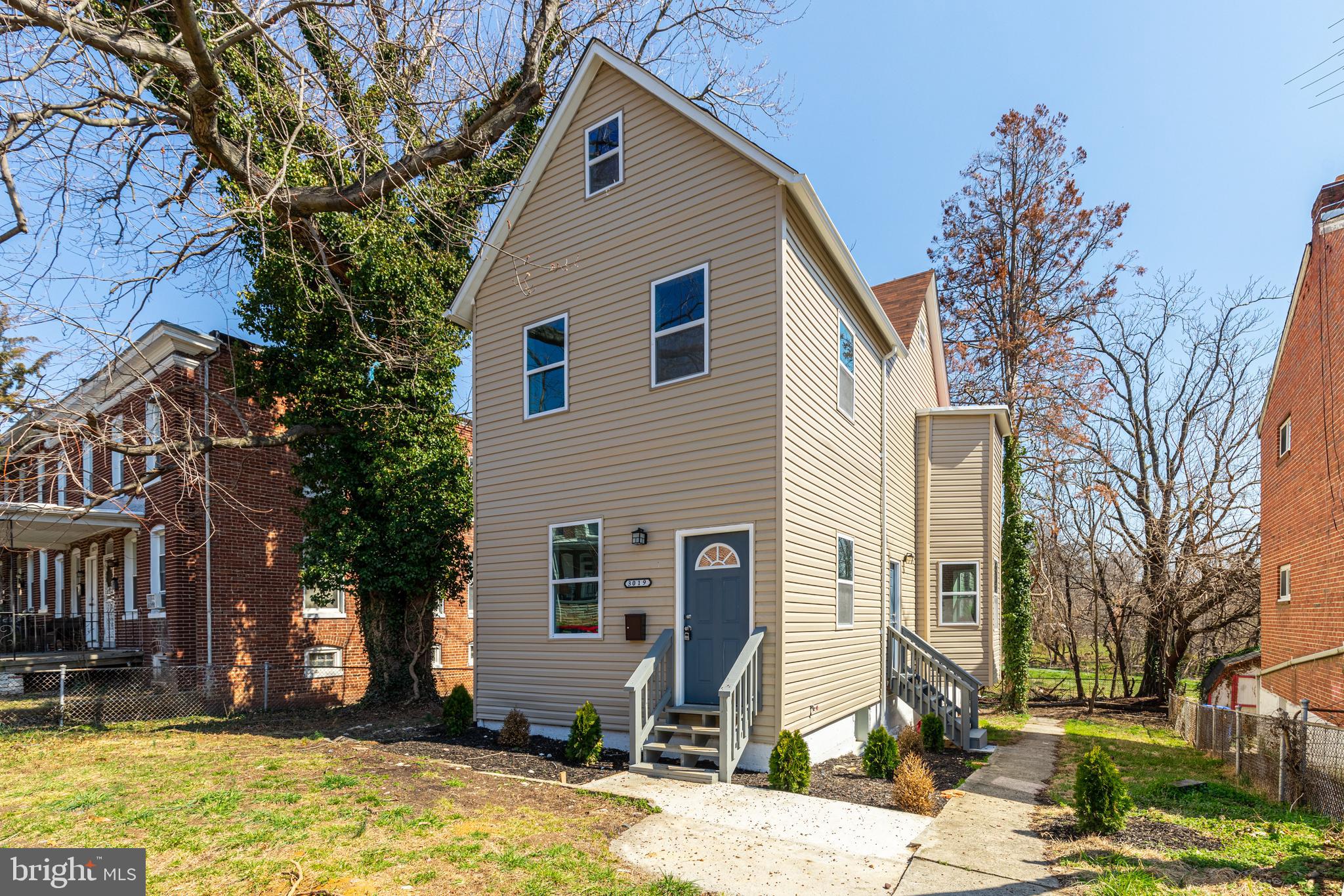 WAVERLY - Residential