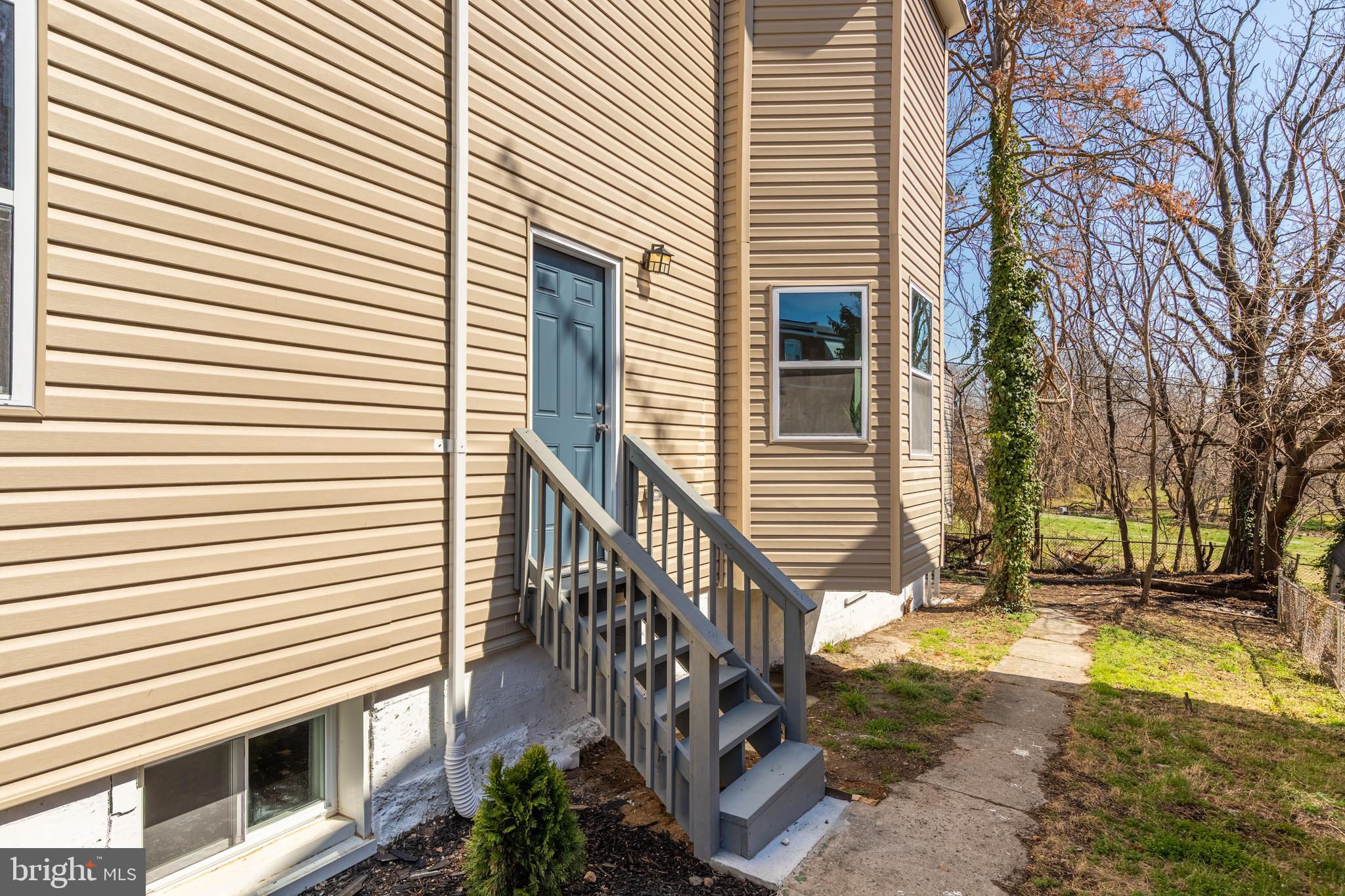 WAVERLY - Residential