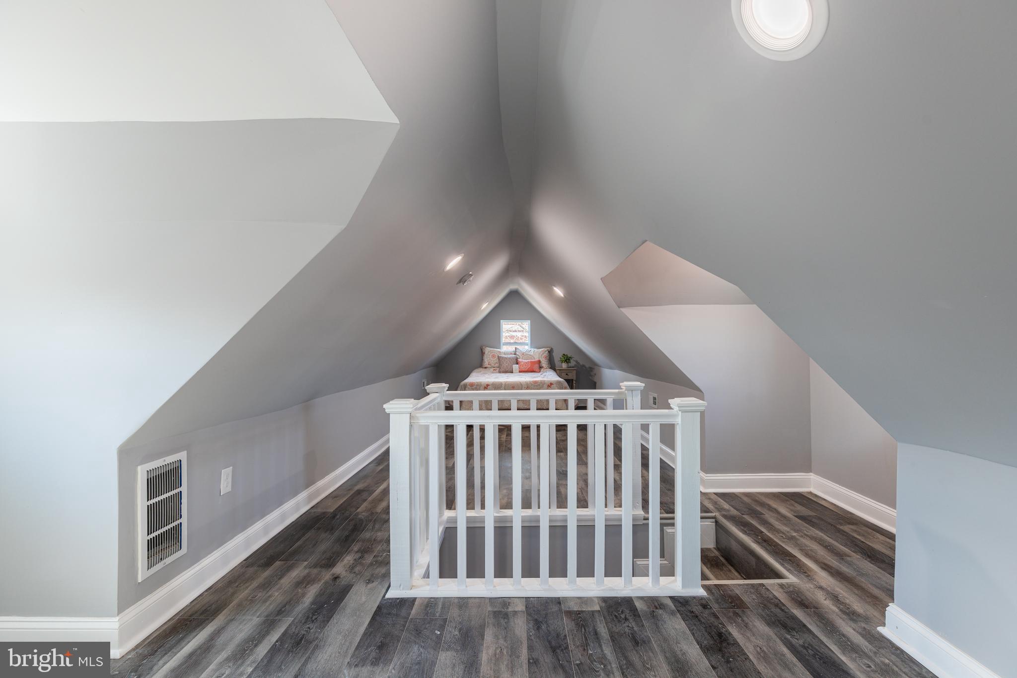 WAVERLY - Residential