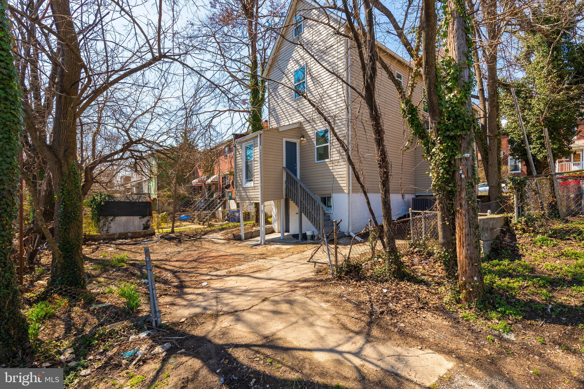 WAVERLY - Residential