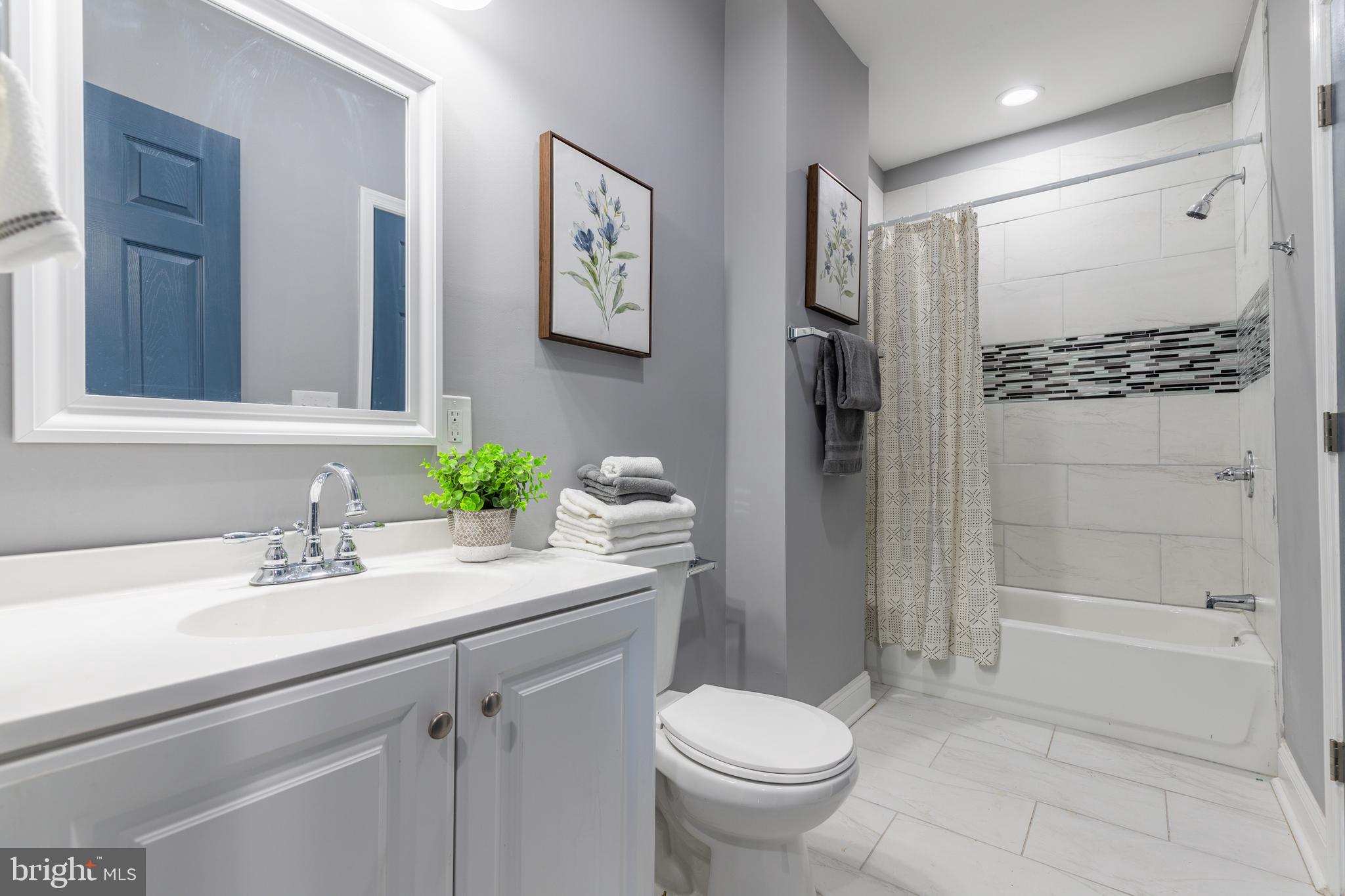 WAVERLY - Residential