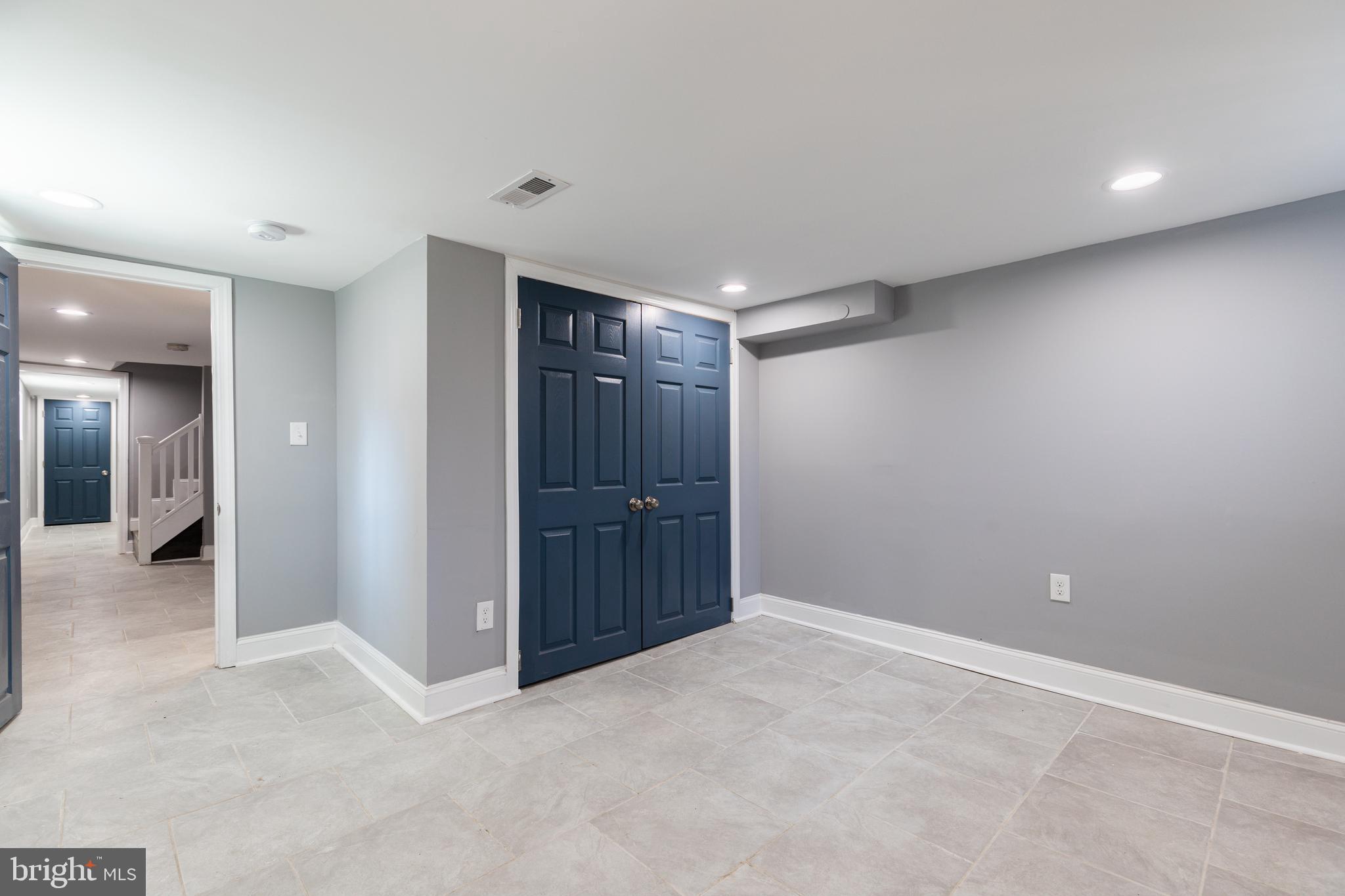 WAVERLY - Residential