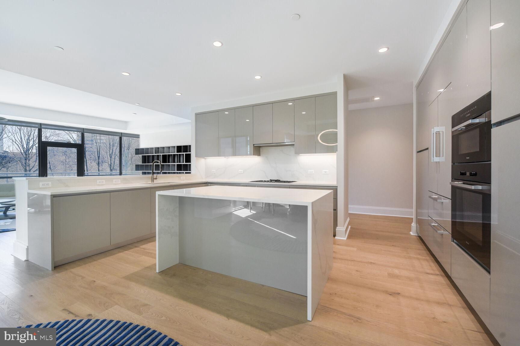 TYSONS CORNER - Residential Lease