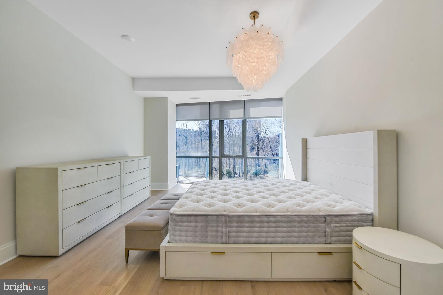 TYSONS CORNER - Residential Lease