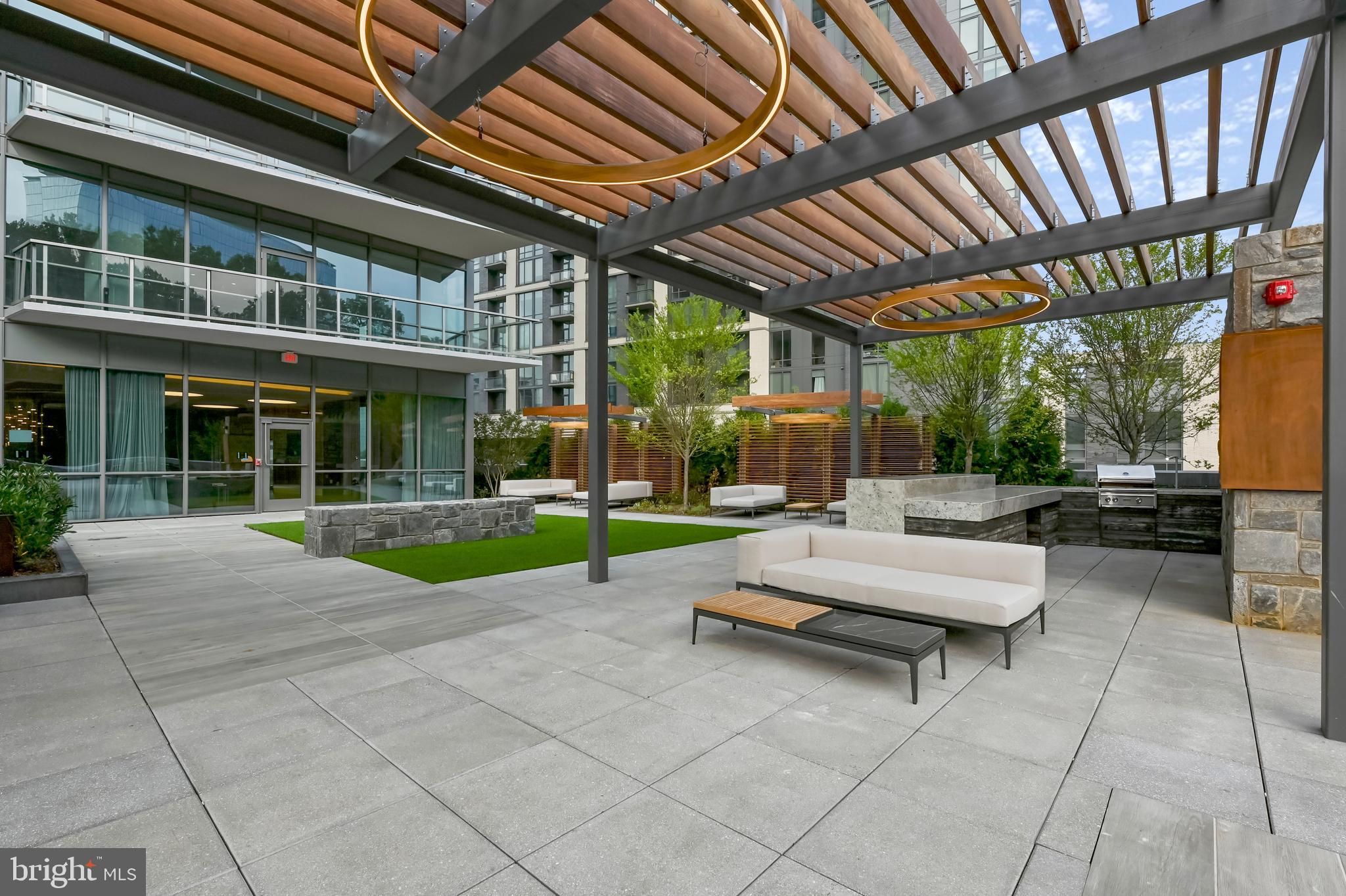 TYSONS CORNER - Residential Lease