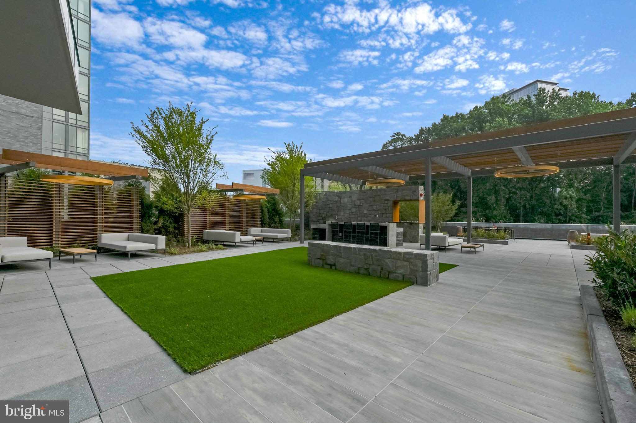 TYSONS CORNER - Residential Lease