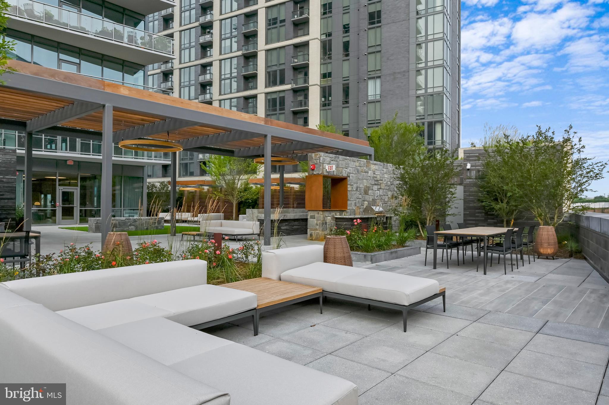 TYSONS CORNER - Residential Lease