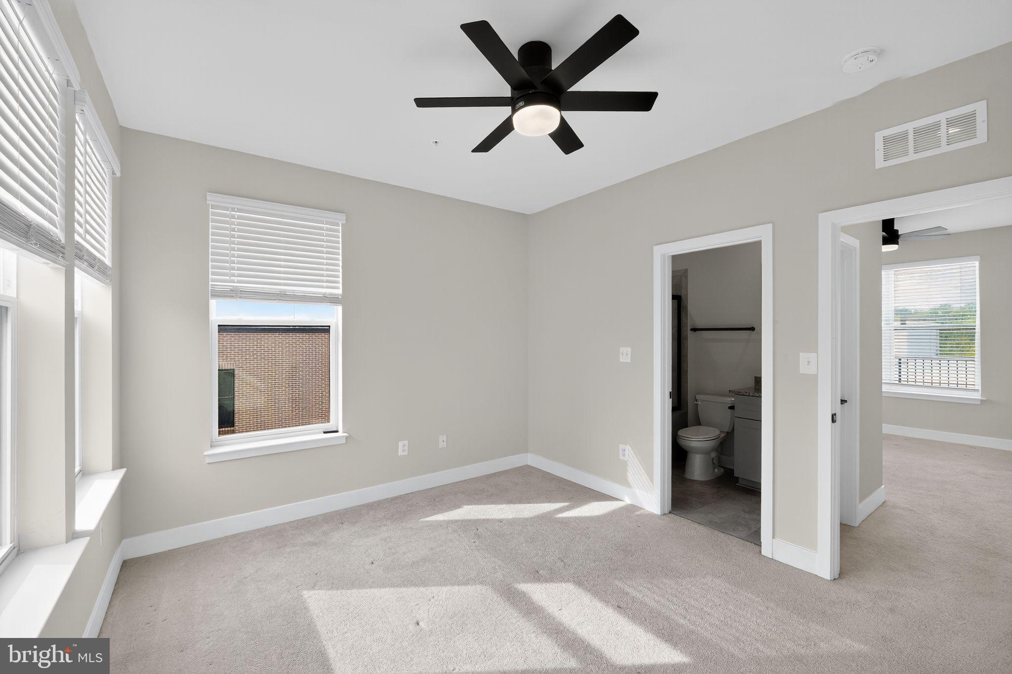 MEDFIELD - Residential