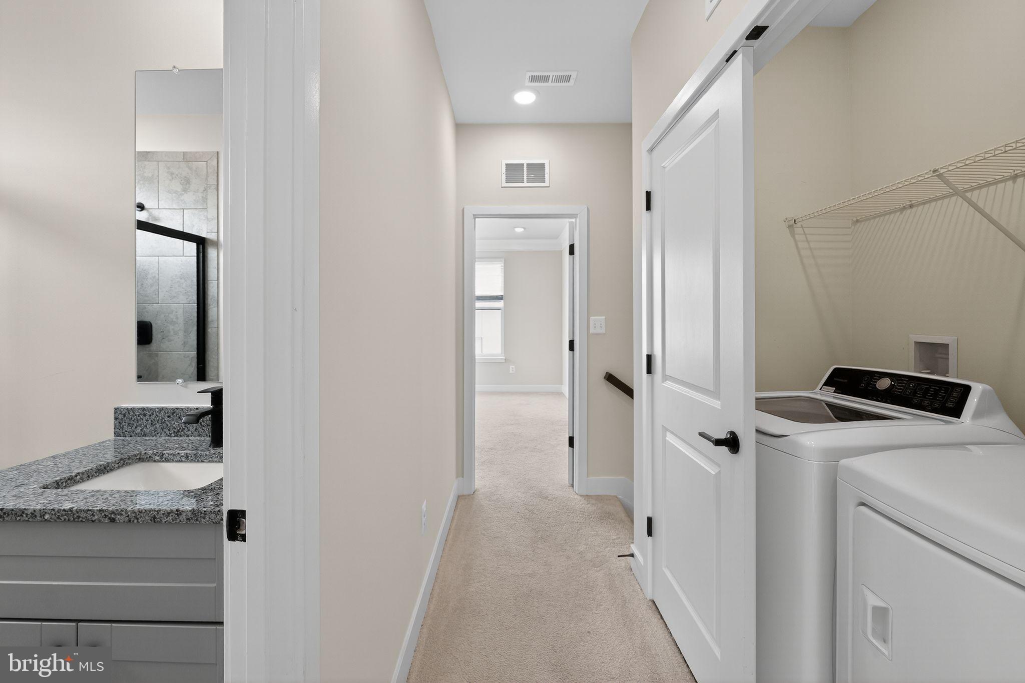 MEDFIELD - Residential