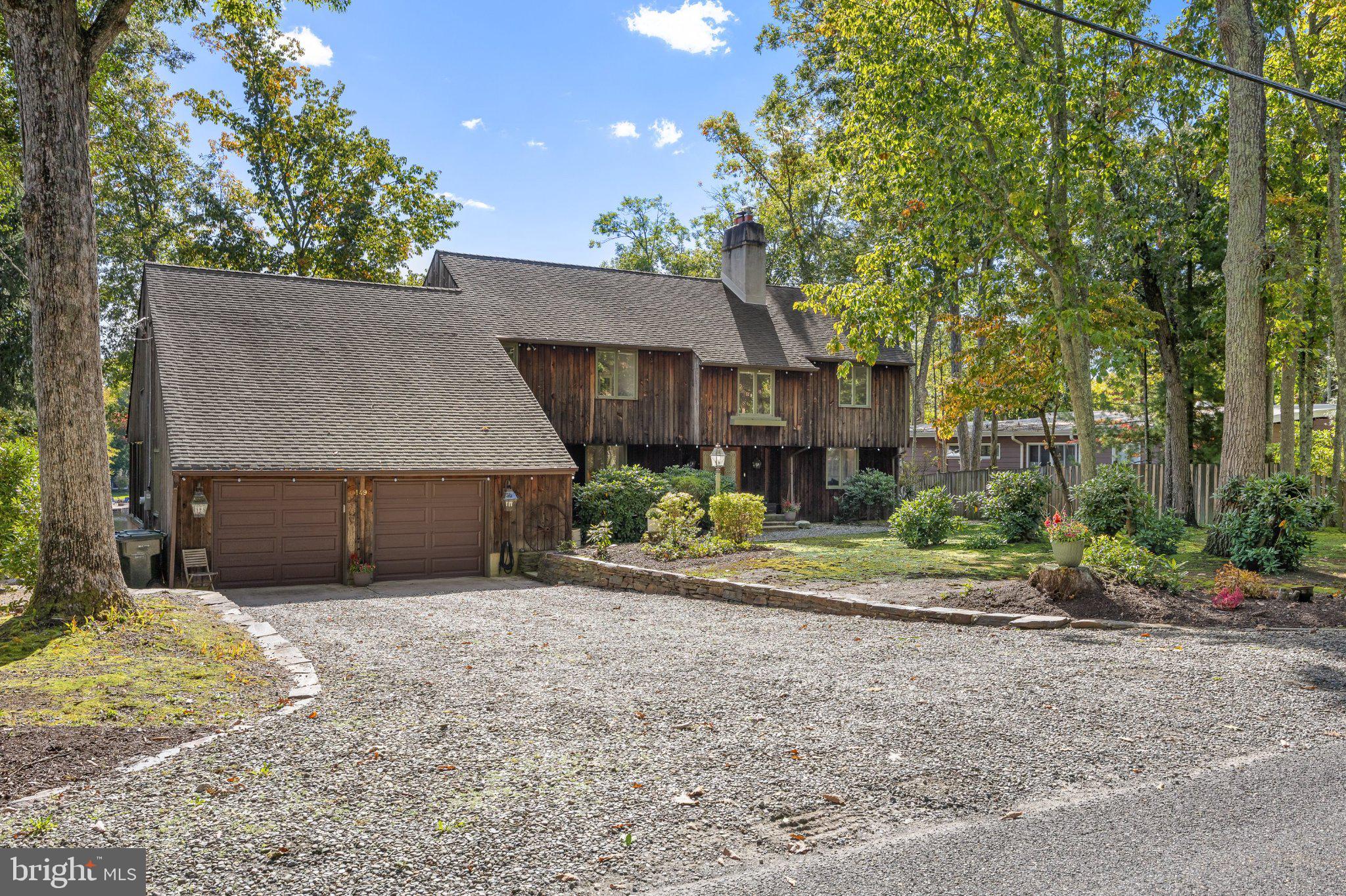 149 ALGONQUIN TRAIL