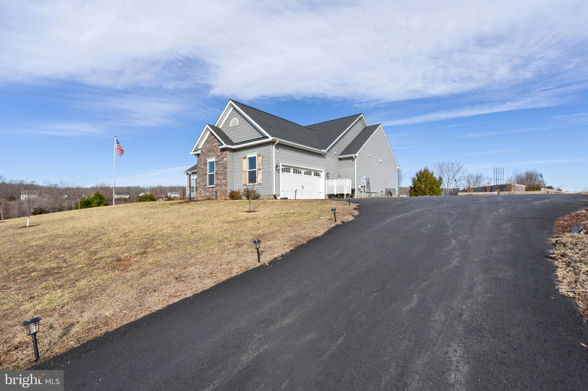 STONE RIDGE ESTATES - Residential