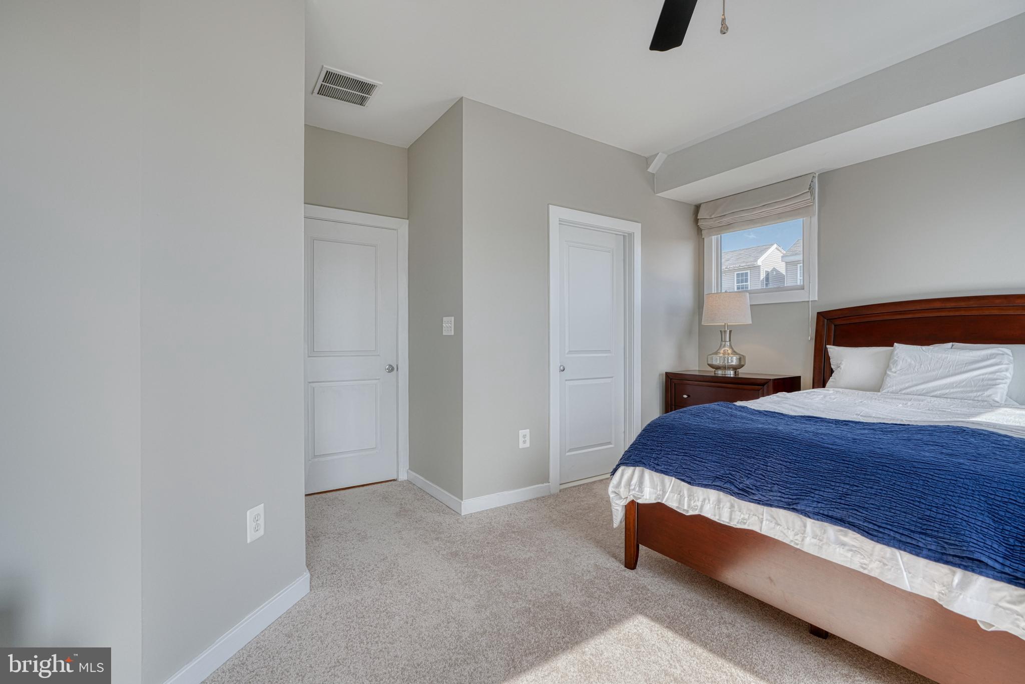 LOMBARD COURT - Residential