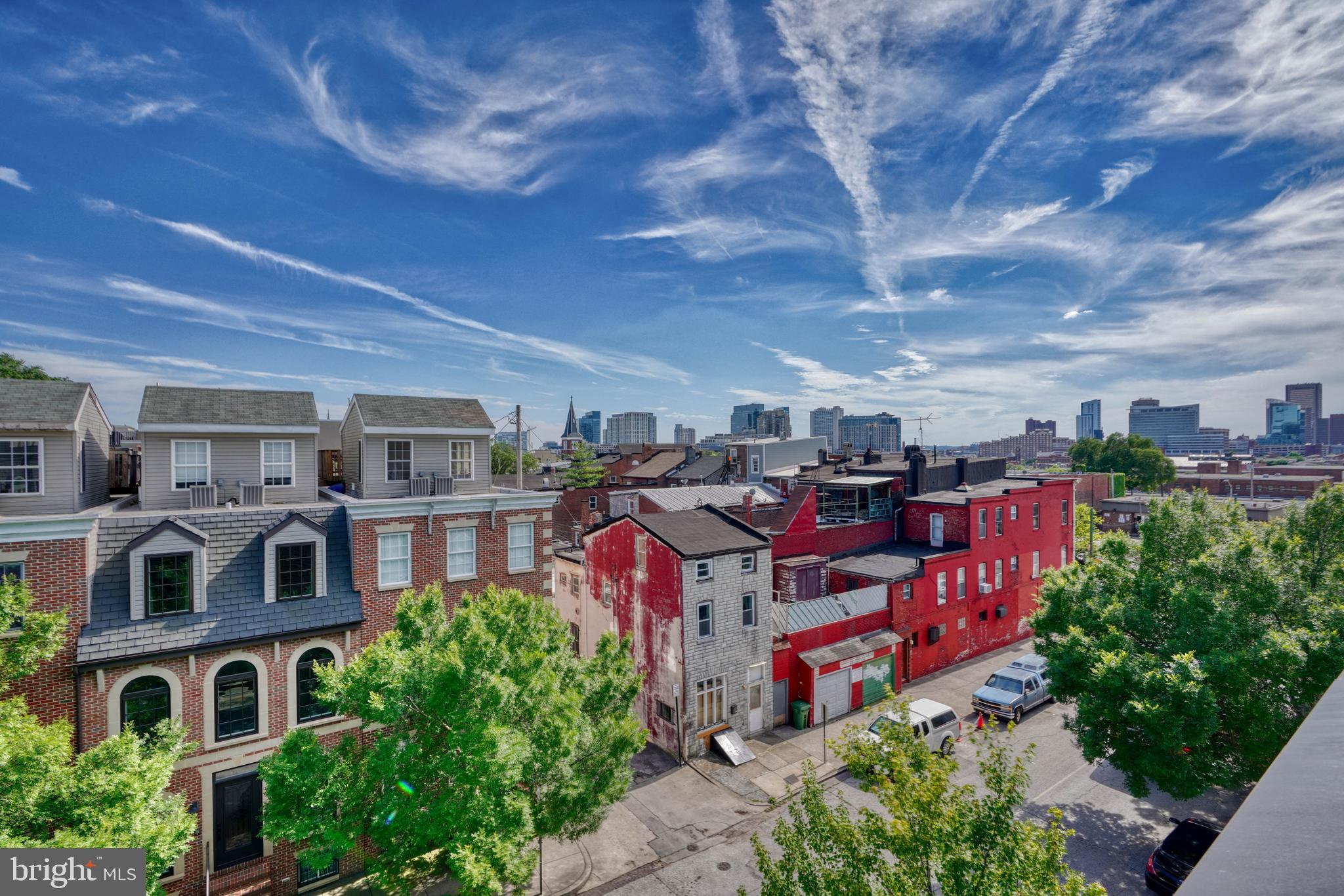 LOMBARD COURT - Residential