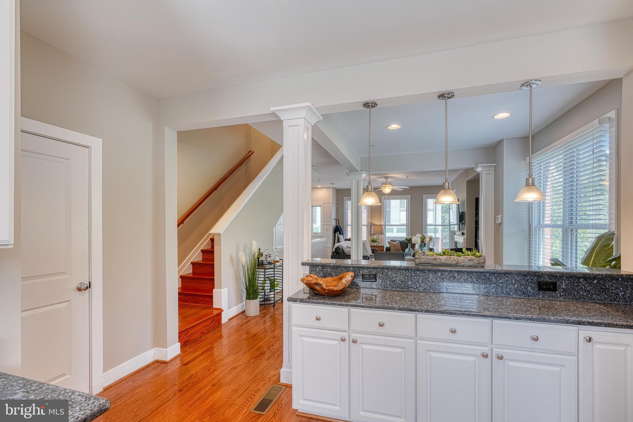 LOMBARD COURT - Residential