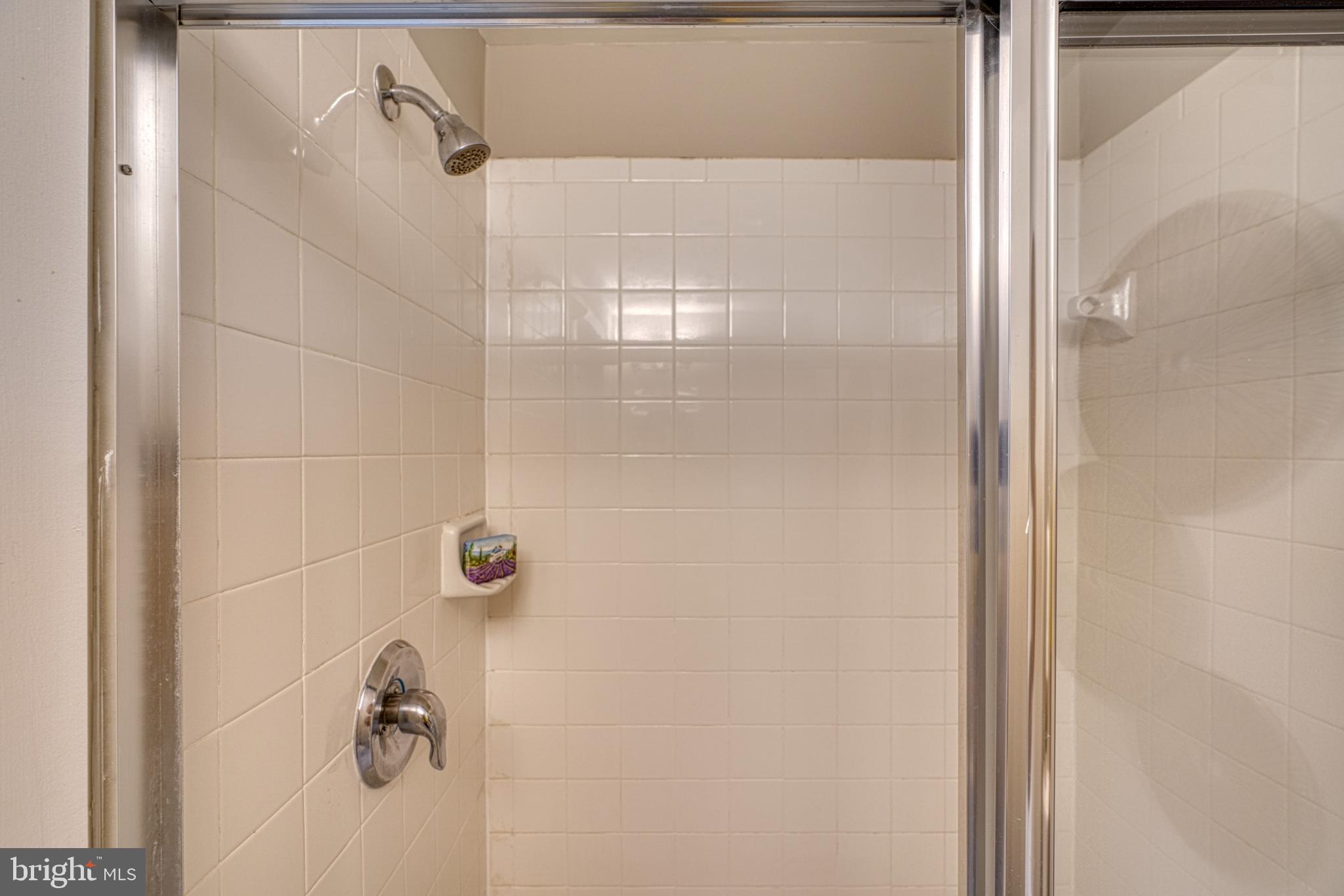 LOMBARD COURT - Residential