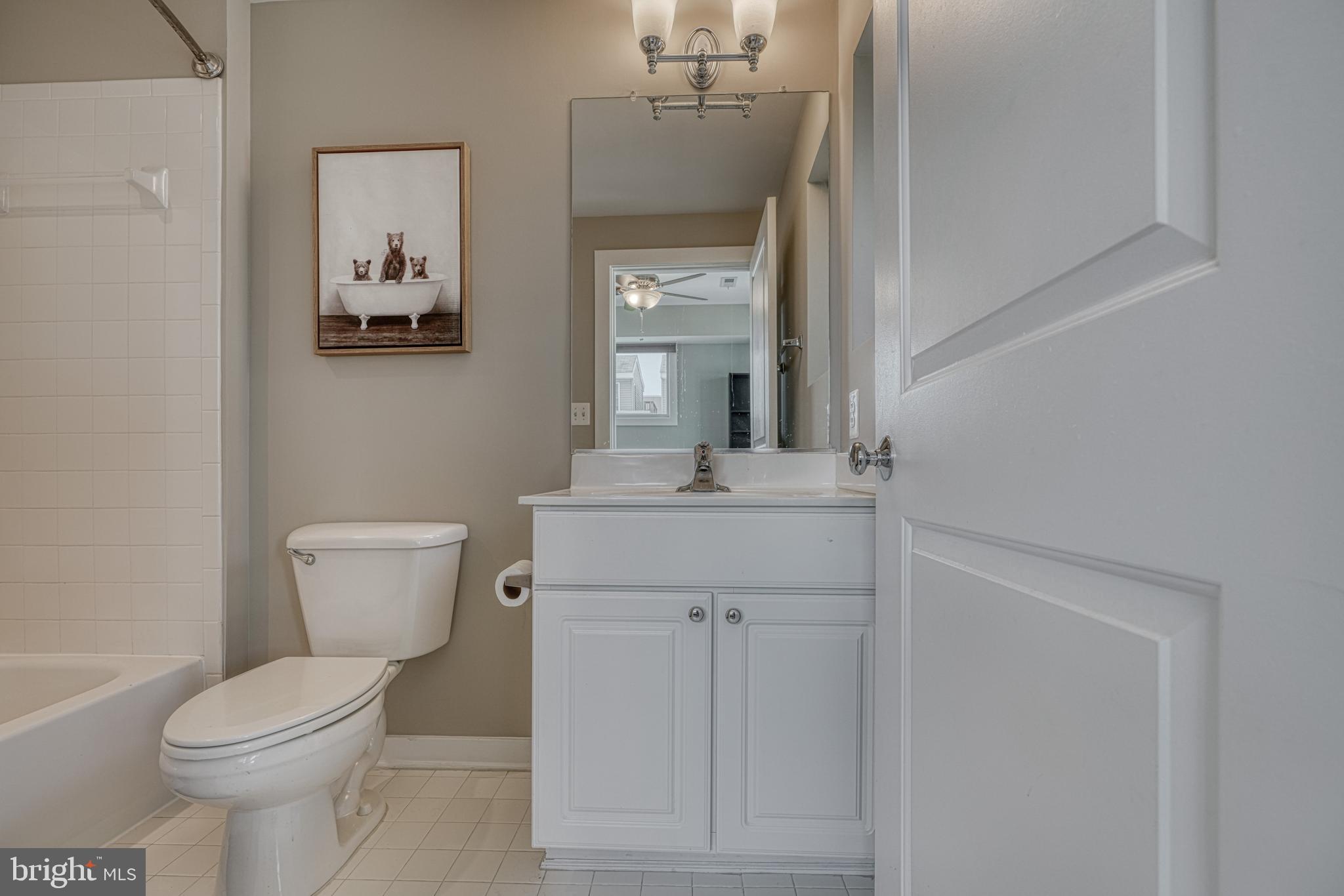 LOMBARD COURT - Residential