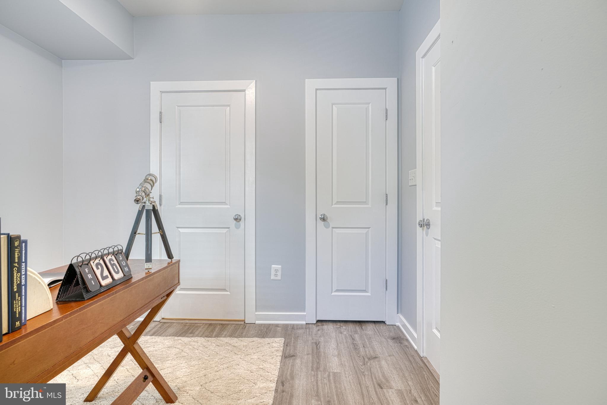 LOMBARD COURT - Residential