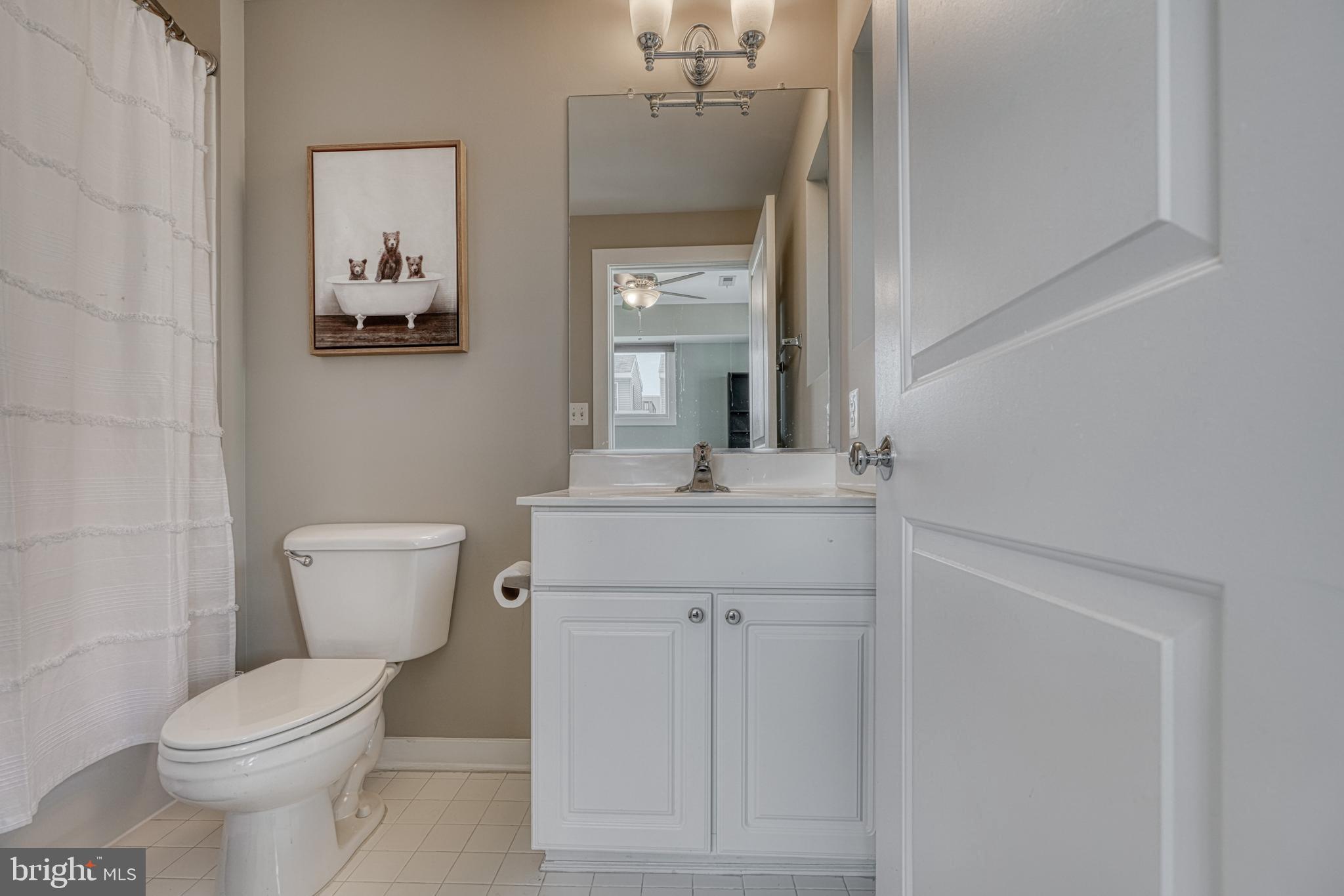 LOMBARD COURT - Residential