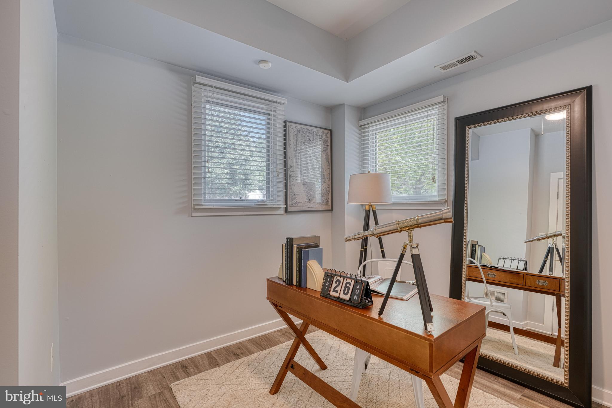 LOMBARD COURT - Residential